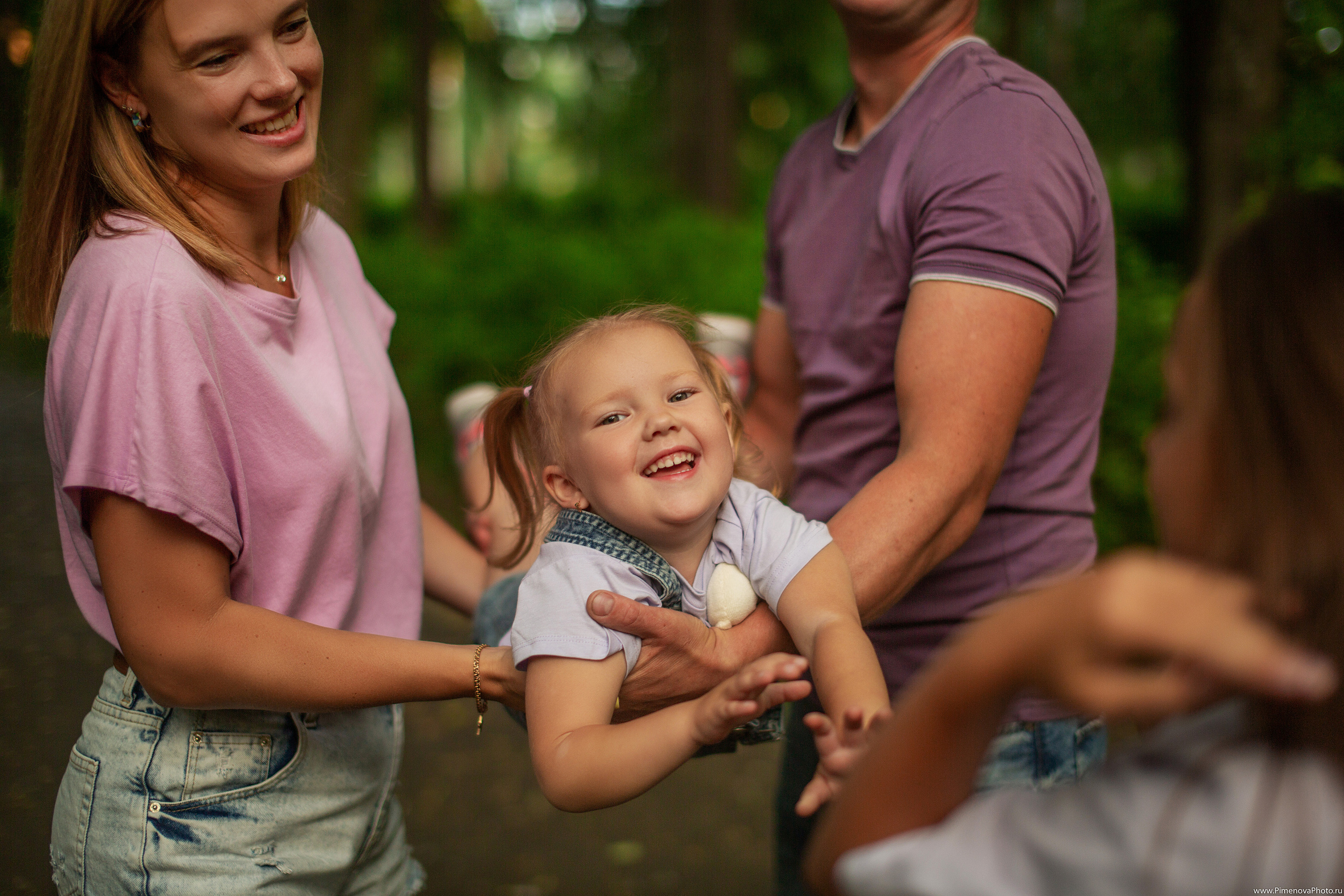 Семейная прогулка. Семейный и детский фотограф в Петрозаводске
