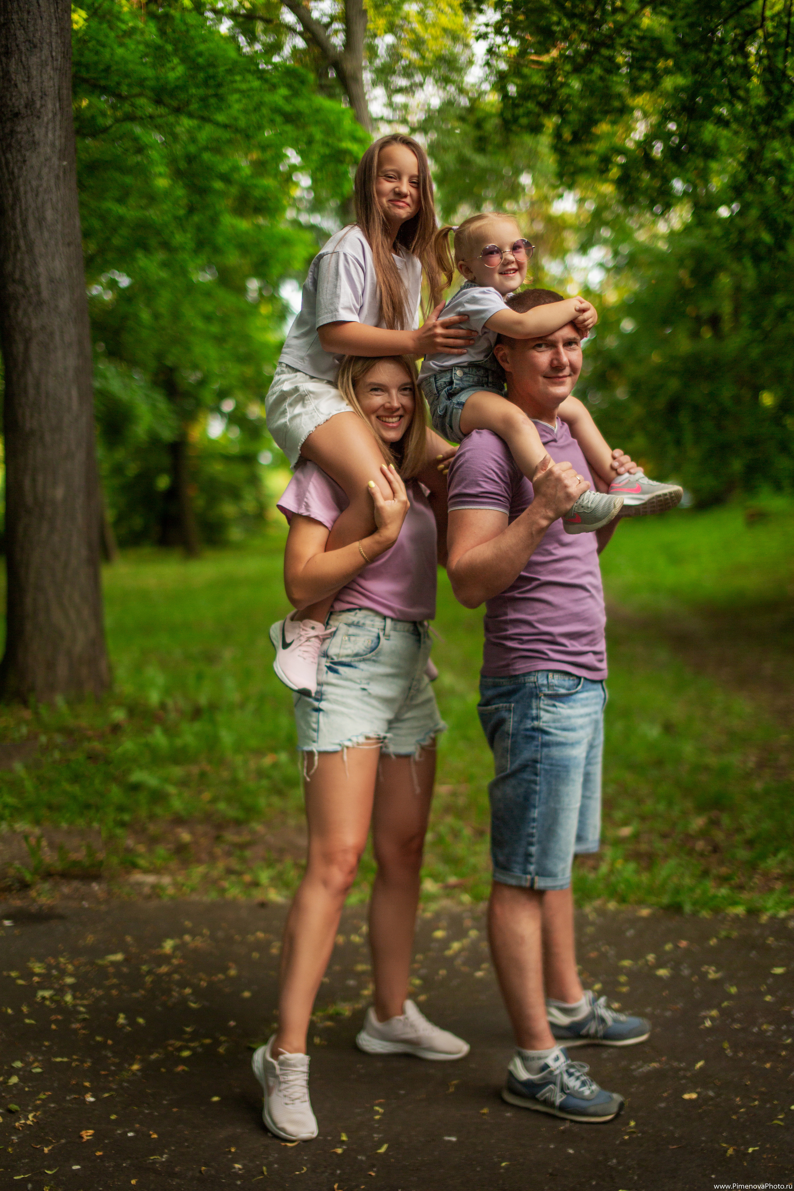 Семейная прогулка. Семейный и детский фотограф в Петрозаводске