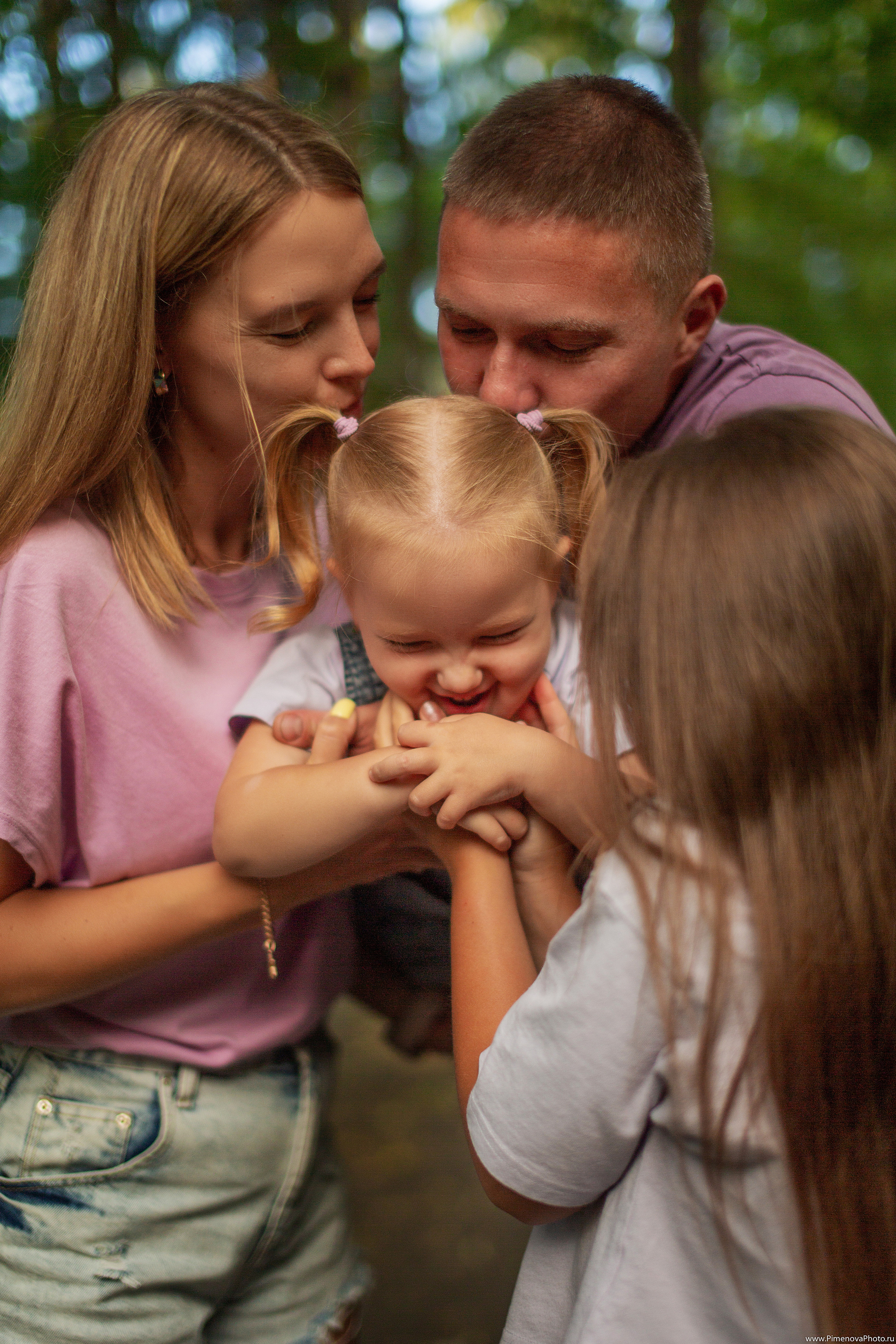 Семейная прогулка. Семейный и детский фотограф в Петрозаводске