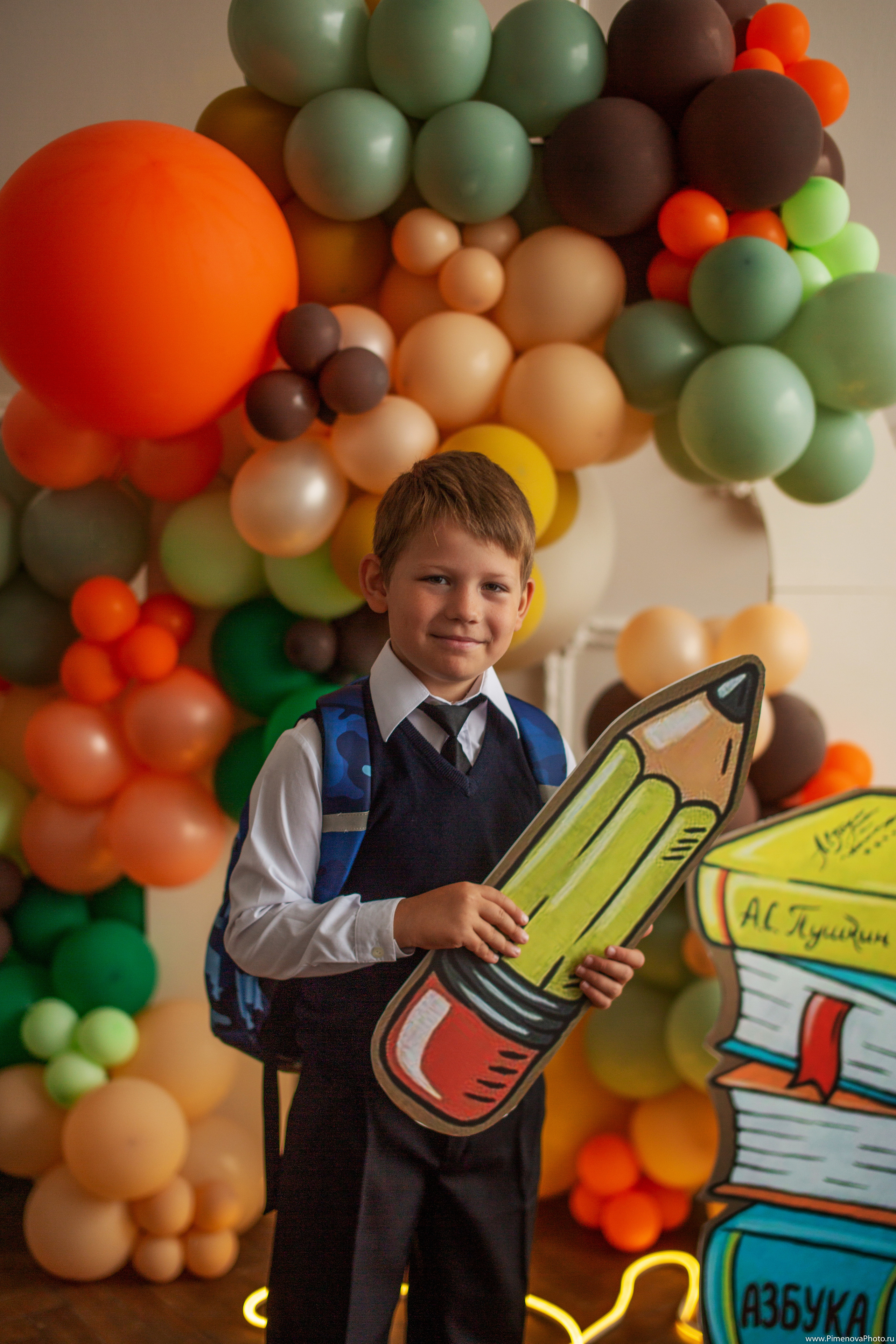 Аришка, Александр и Анастасия, 1 сентября. Семейный и детский фотограф в Петрозаводске