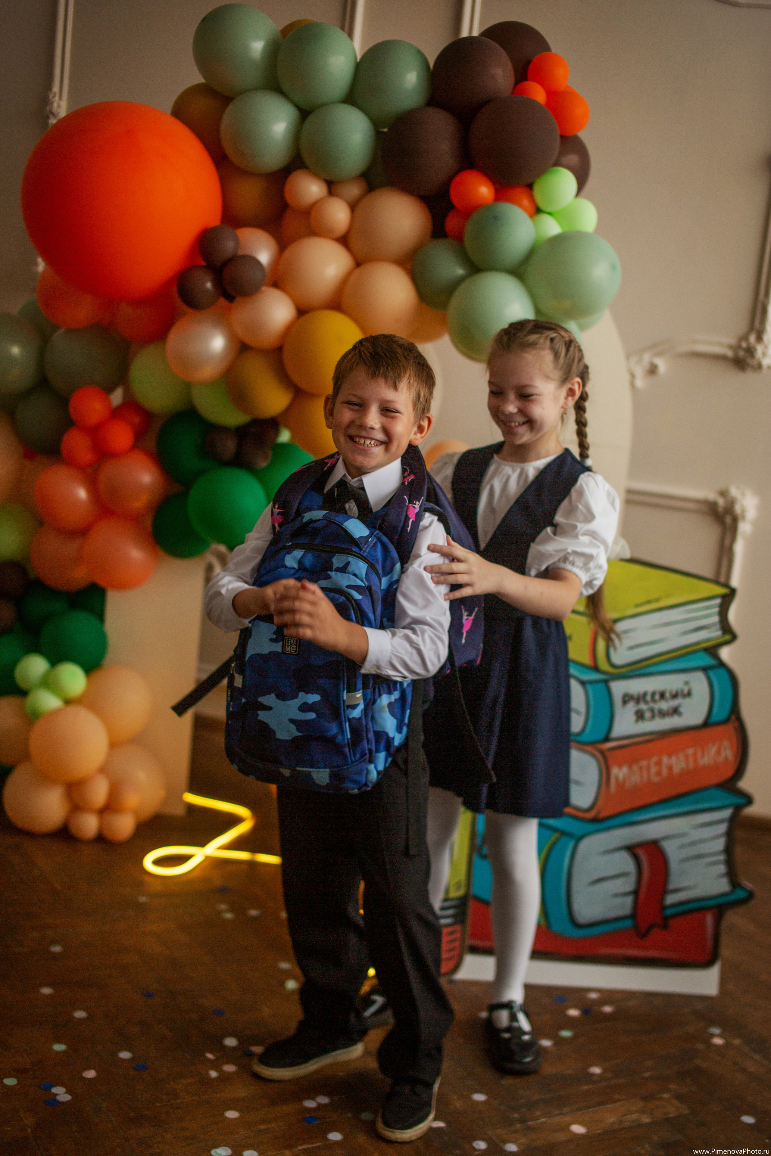 Аришка, Александр и Анастасия, 1 сентября. Семейный и детский фотограф в Петрозаводске