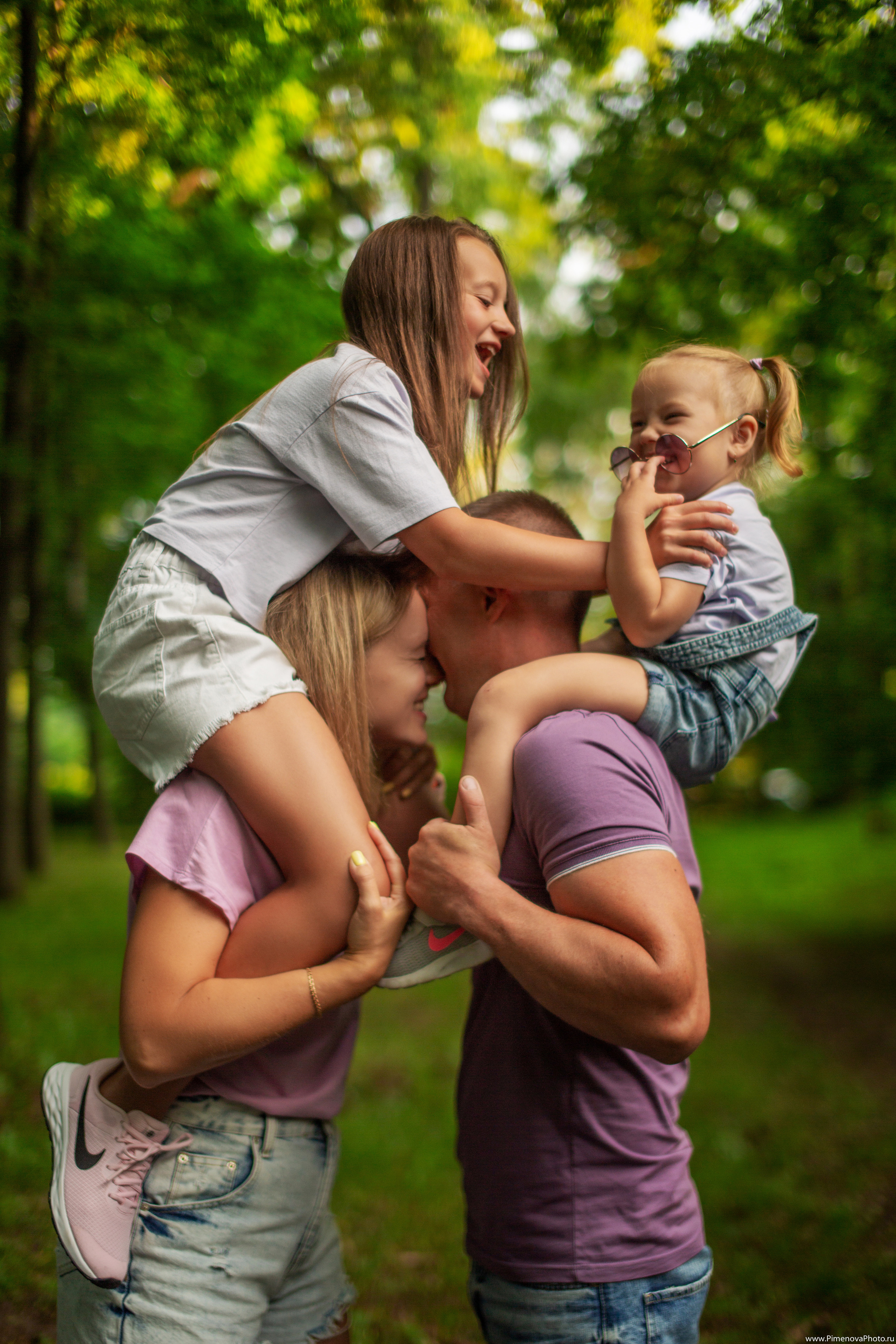 Семейная прогулка. Семейный и детский фотограф в Петрозаводске