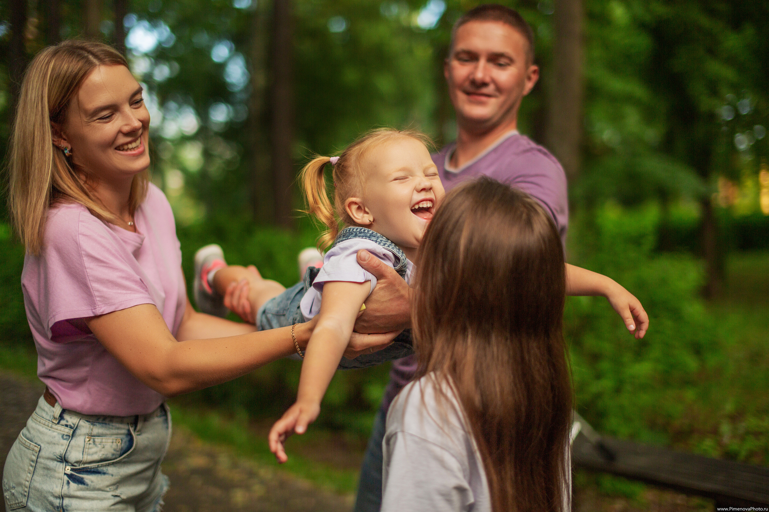 Семейная прогулка. Семейный и детский фотограф в Петрозаводске