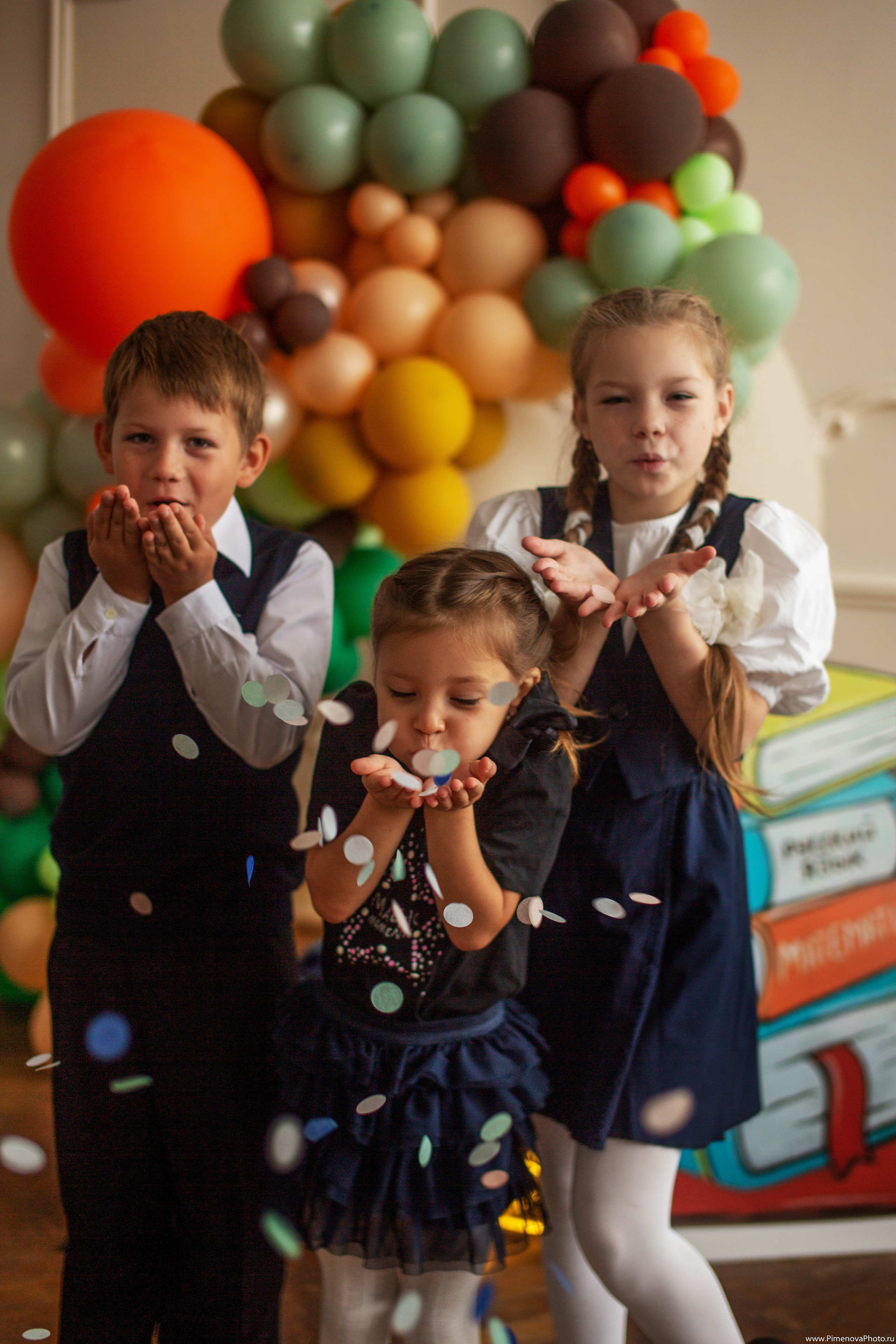 Аришка, Александр и Анастасия, 1 сентября. Семейный и детский фотограф в Петрозаводске