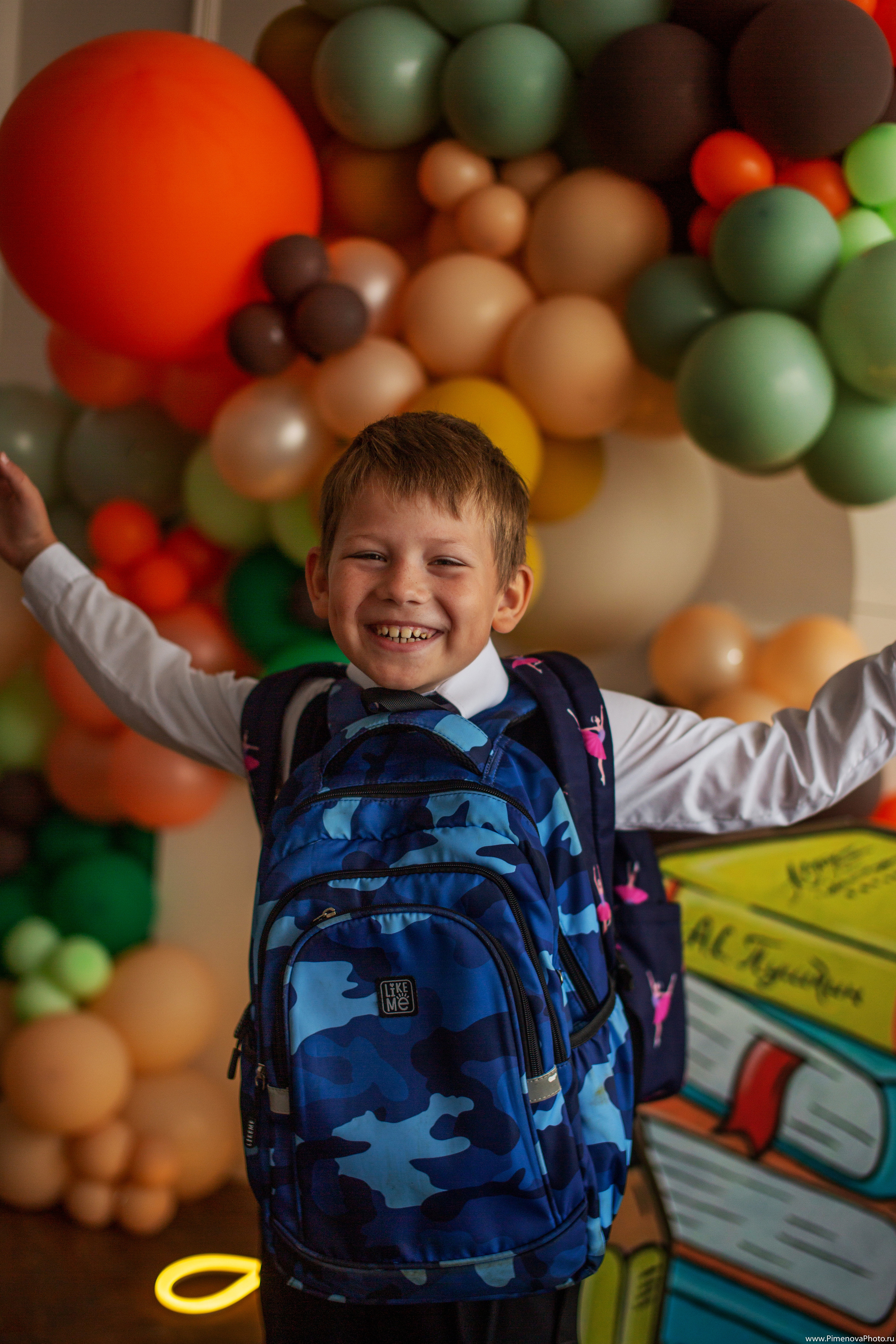 Аришка, Александр и Анастасия, 1 сентября. Семейный и детский фотограф в Петрозаводске