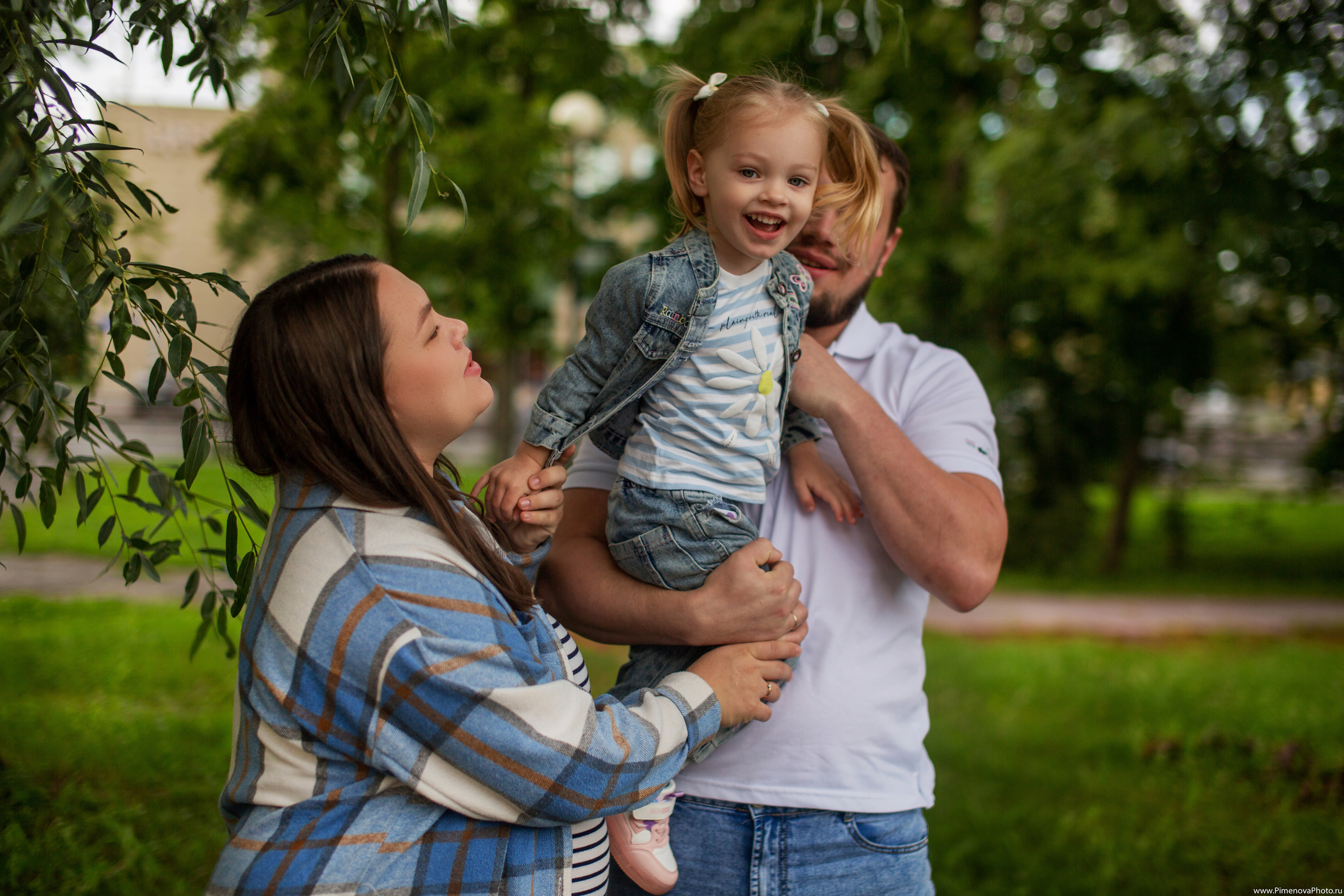 Виола, Игорь и София. Семейный и детский фотограф в Петрозаводске
