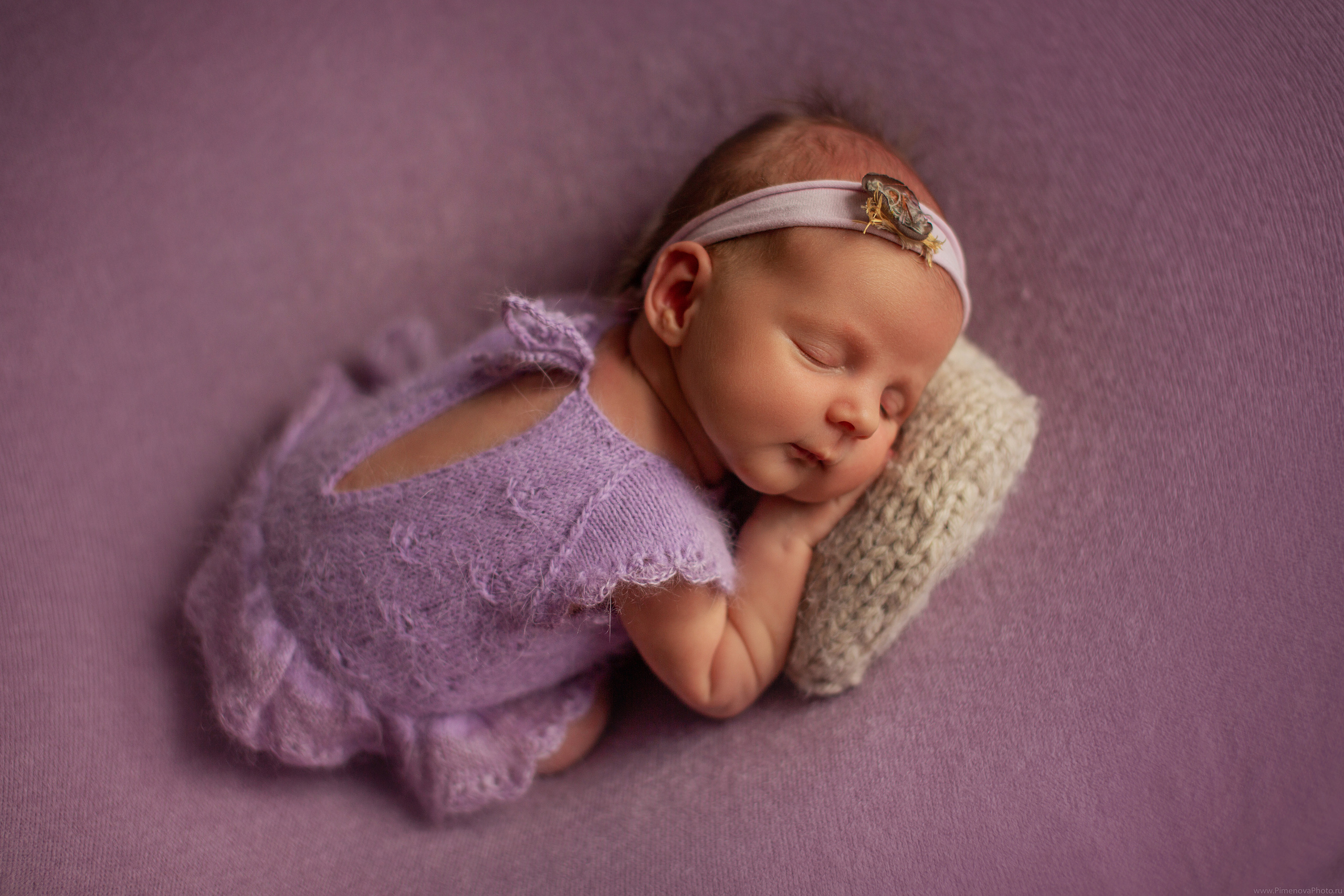 Новорождённая Анечка. Семейный и детский фотограф в Петрозаводске