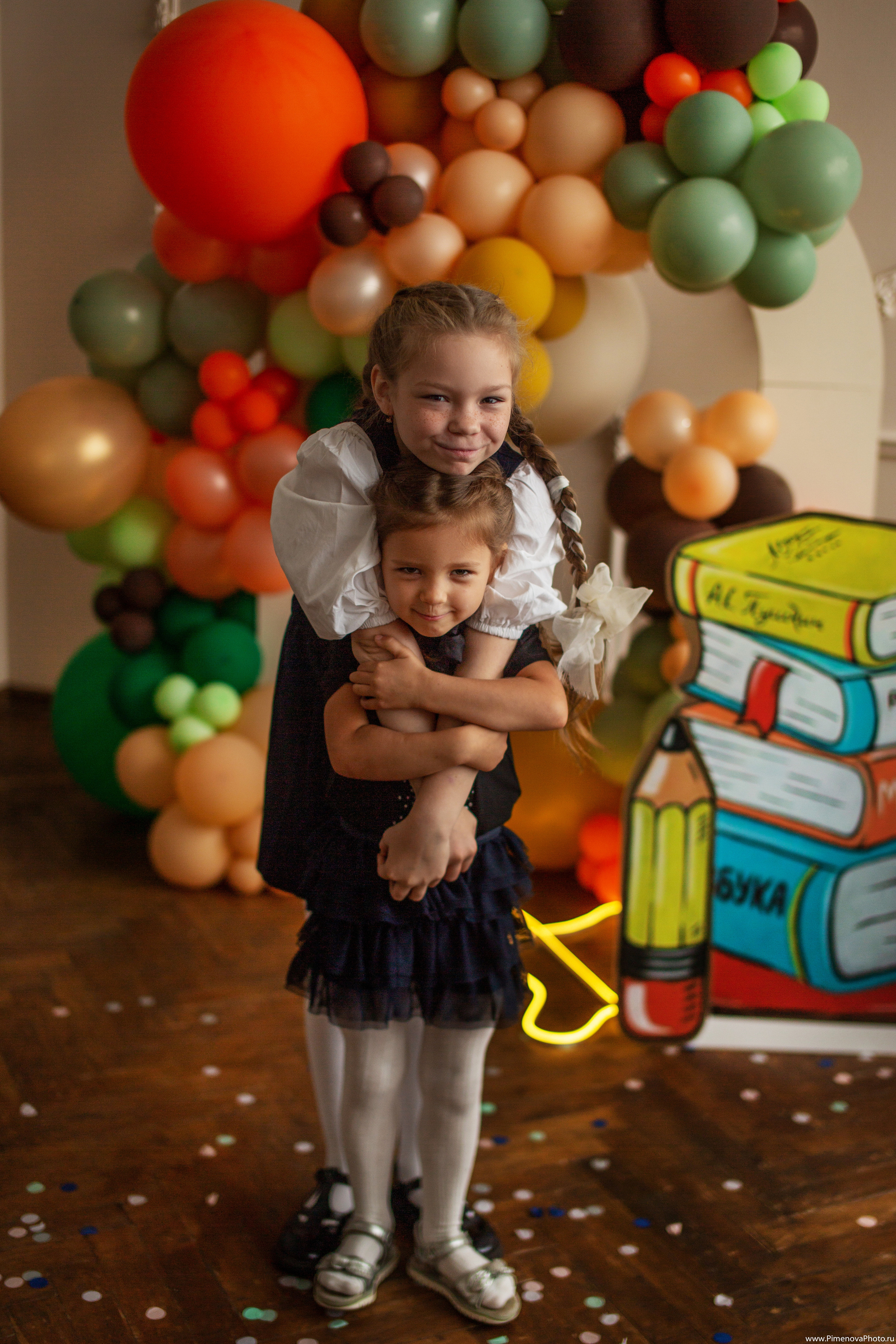 Аришка, Александр и Анастасия, 1 сентября. Семейный и детский фотограф в Петрозаводске