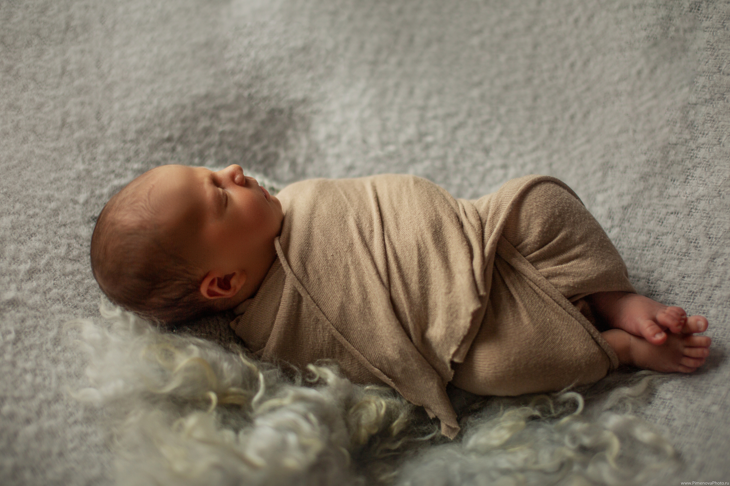 Новорождённый Артёмка. Семейный и детский фотограф в Петрозаводске