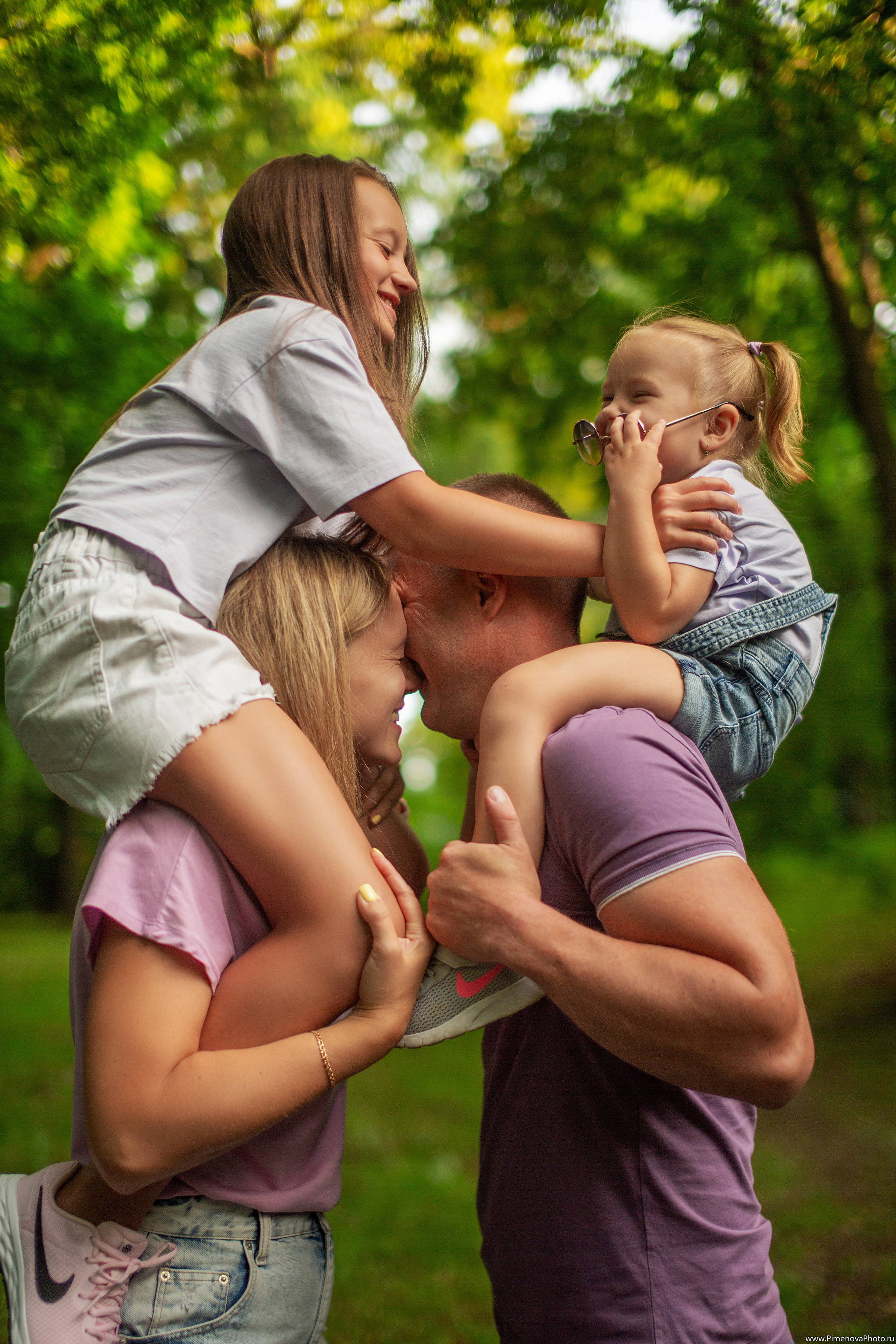 Семейная прогулка. Семейный и детский фотограф в Петрозаводске