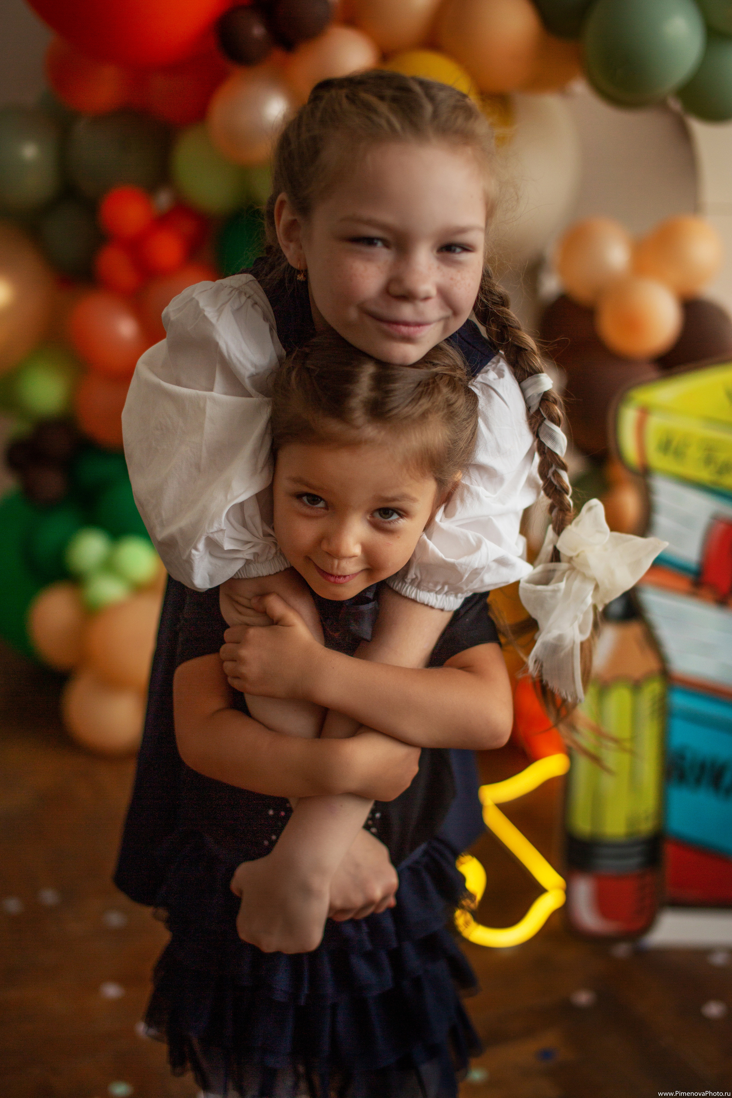 Аришка, Александр и Анастасия, 1 сентября. Семейный и детский фотограф в Петрозаводске