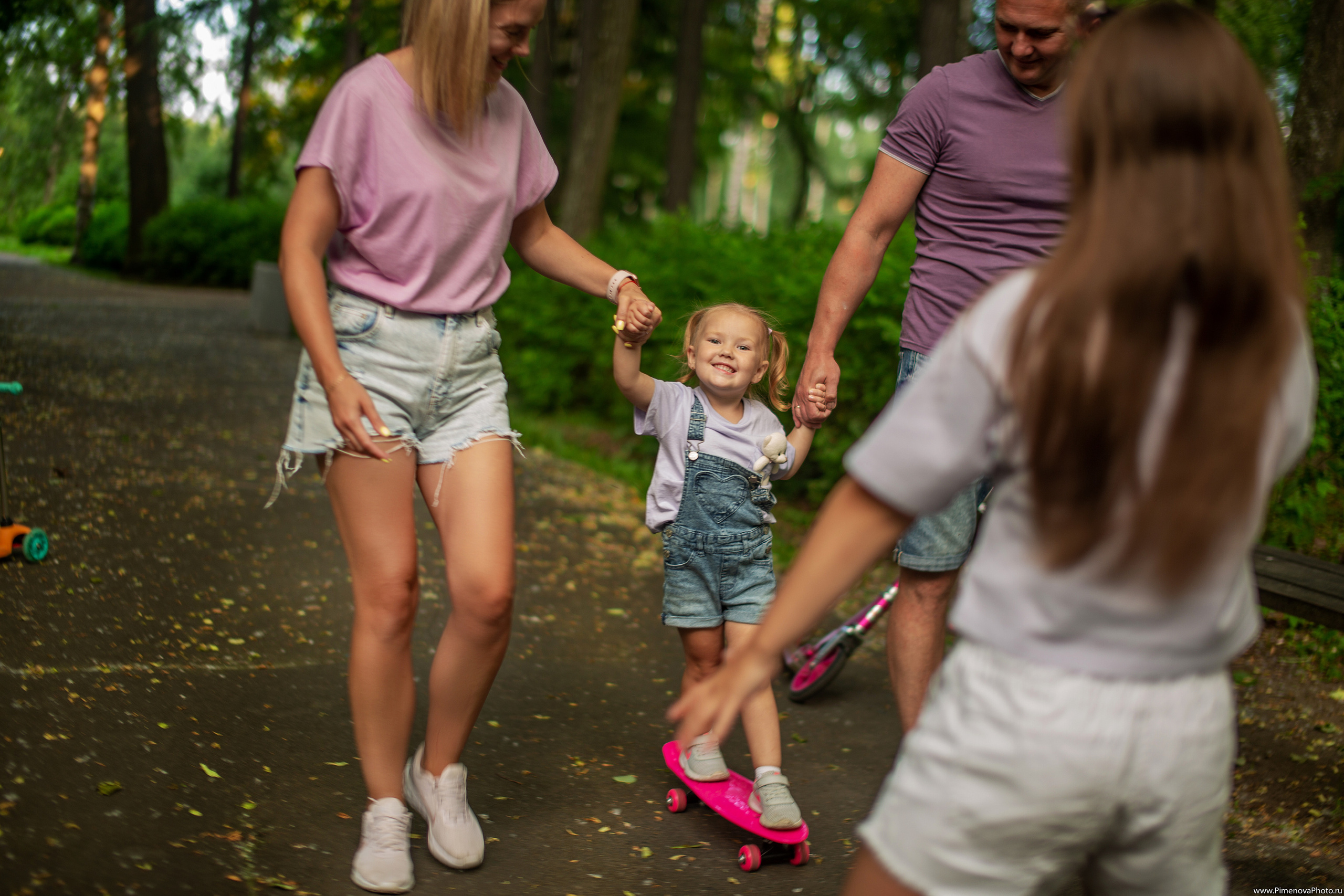 Семейная прогулка. Семейный и детский фотограф в Петрозаводске