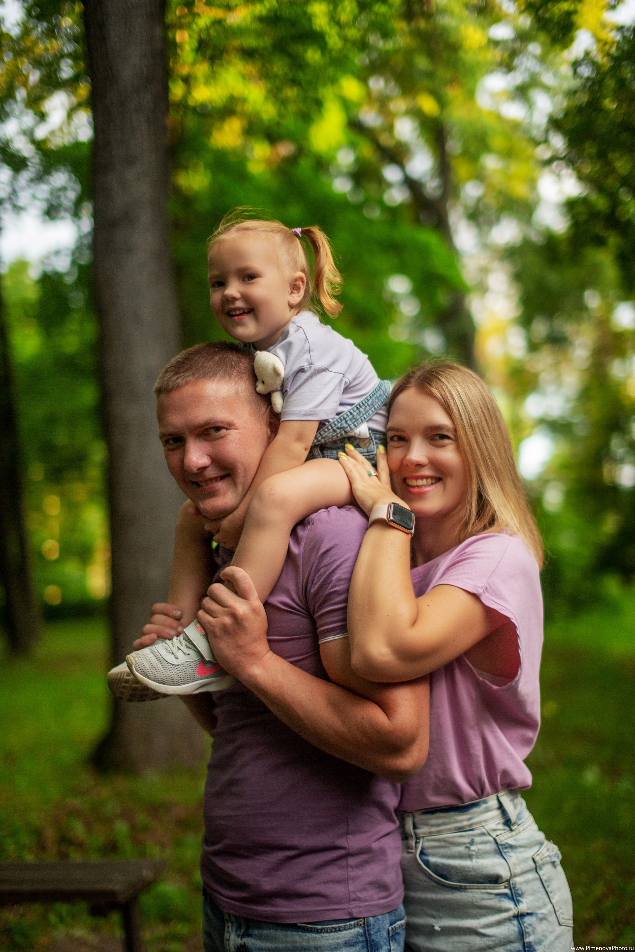 Семейная прогулка. Семейный и детский фотограф в Петрозаводске