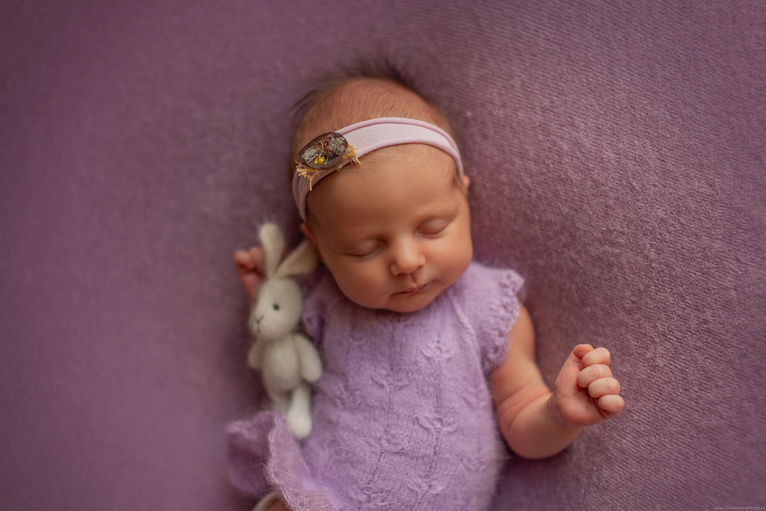 Новорождённая Анечка. Семейный и детский фотограф в Петрозаводске