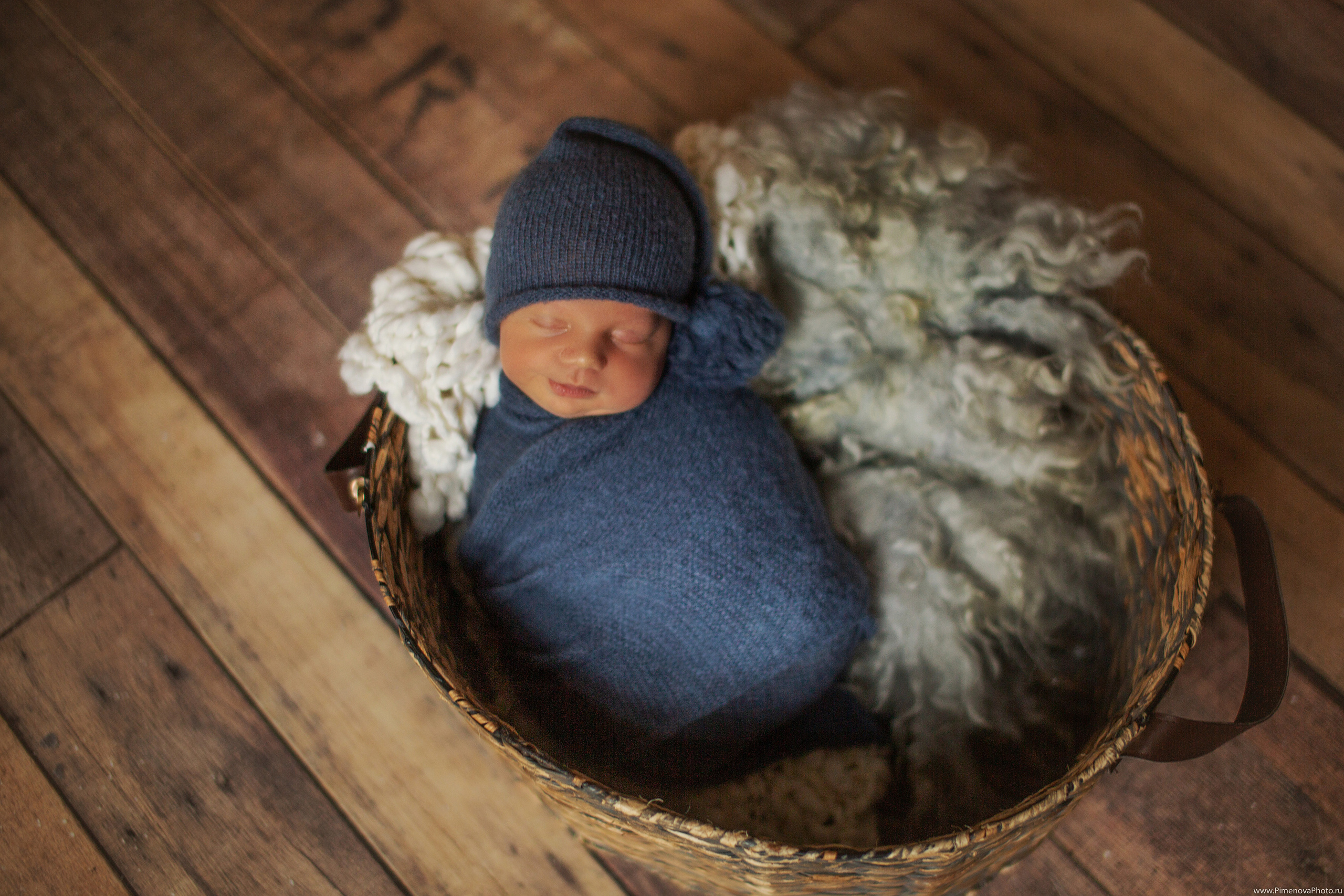 Новорождённый Артёмка. Семейный и детский фотограф в Петрозаводске