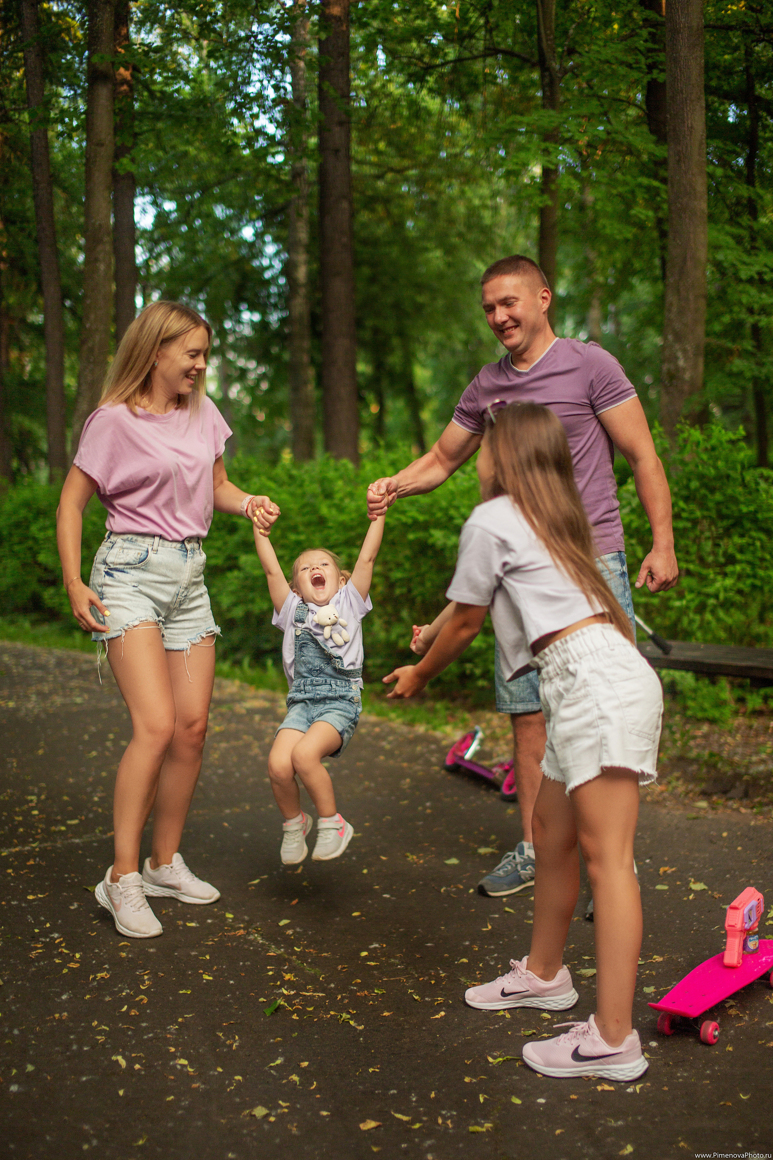 Семейная прогулка. Семейный и детский фотограф в Петрозаводске