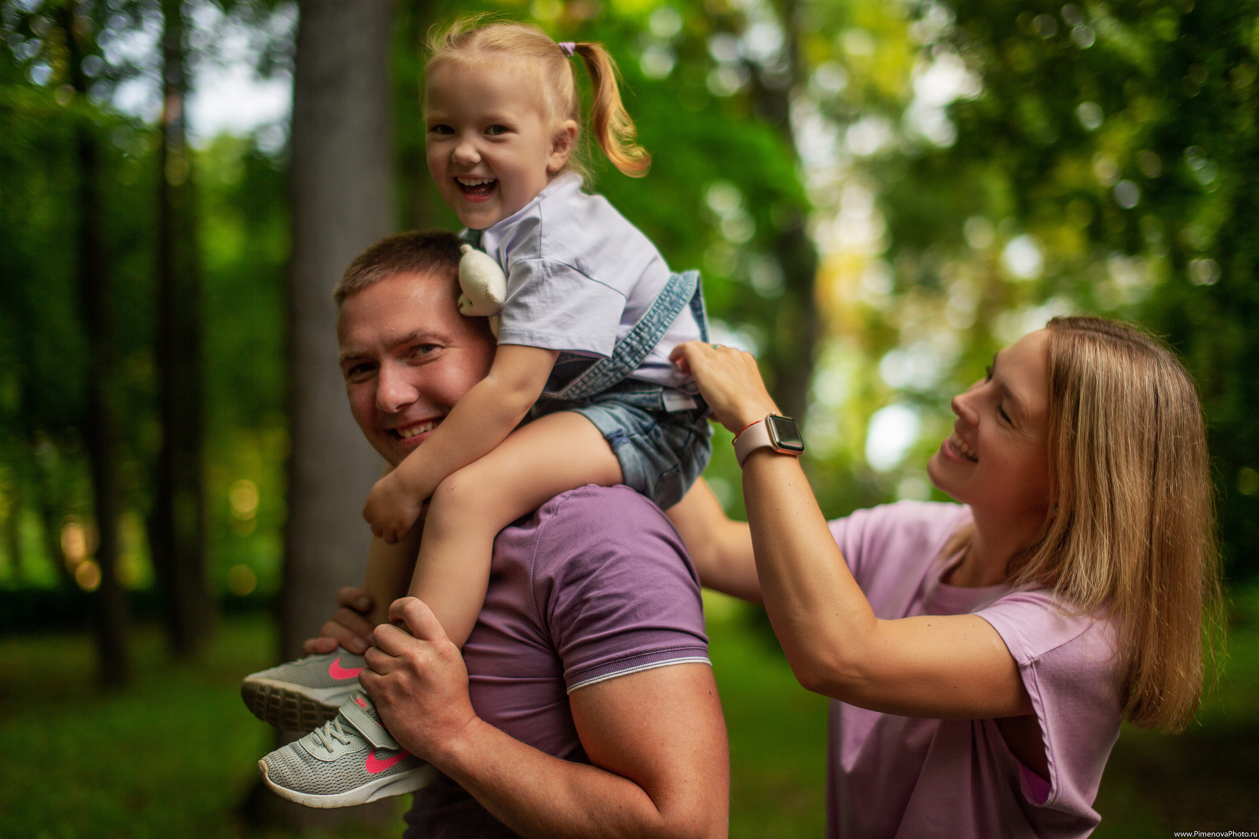 Семейная прогулка. Семейный и детский фотограф в Петрозаводске
