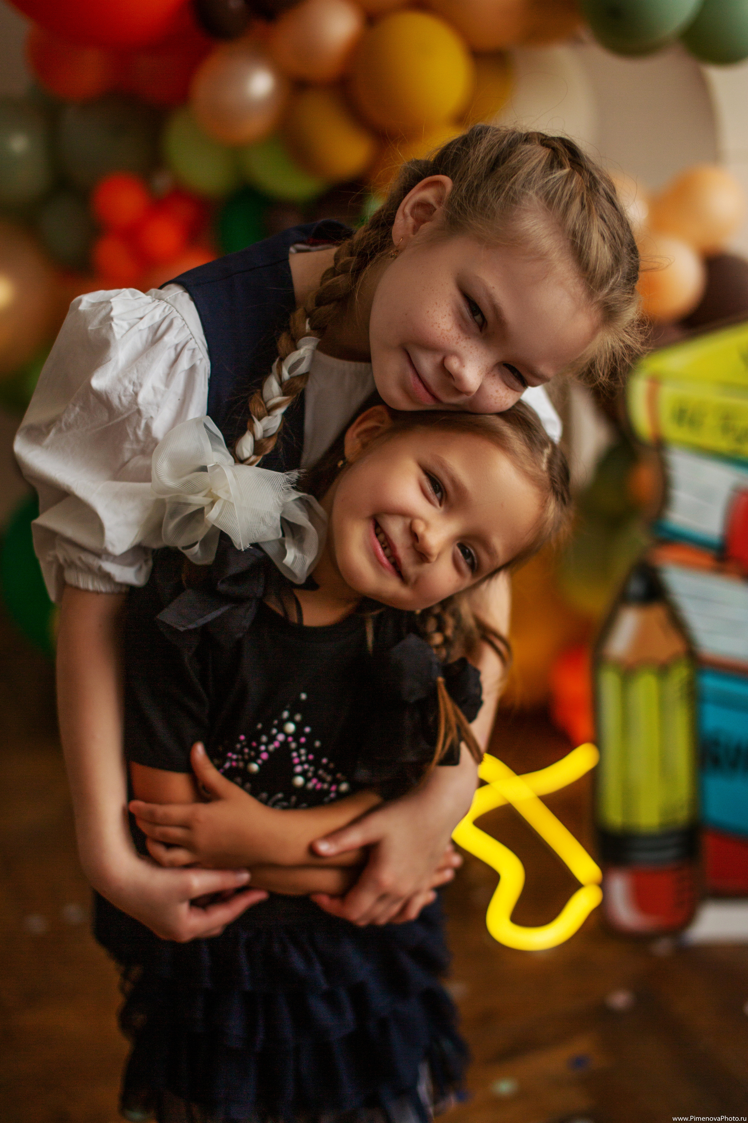 Аришка, Александр и Анастасия, 1 сентября. Семейный и детский фотограф в Петрозаводске