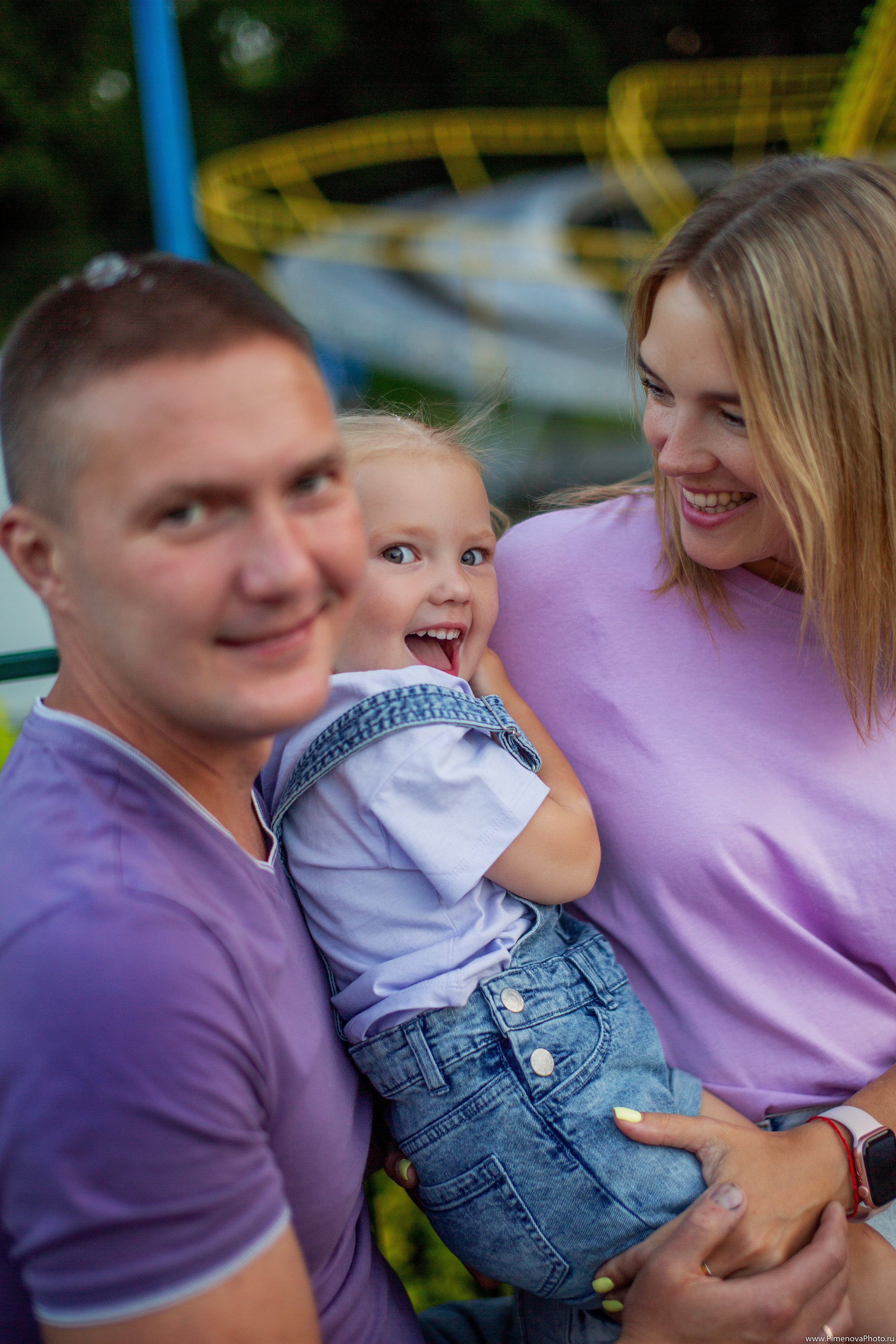 Семейная прогулка. Семейный и детский фотограф в Петрозаводске