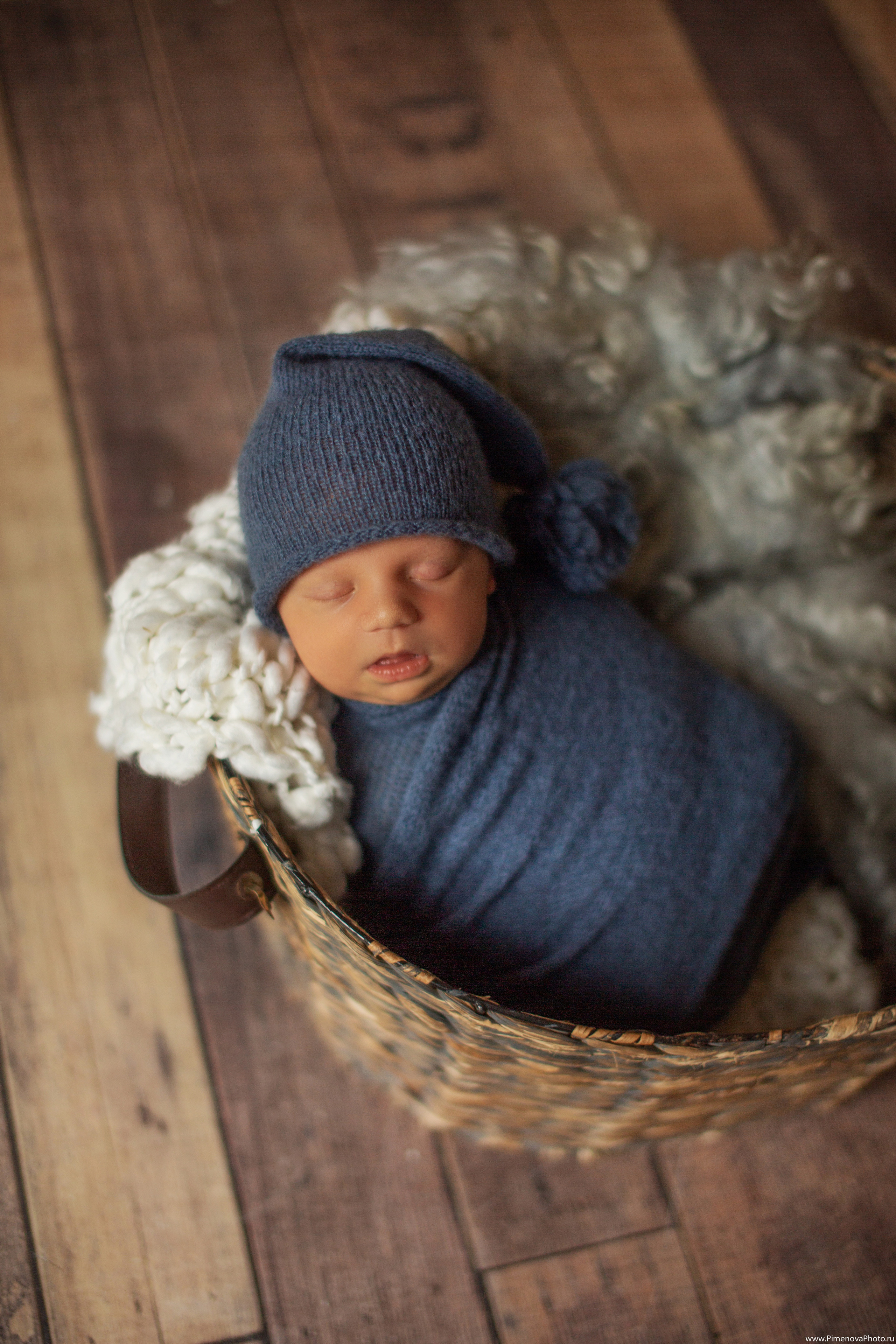 Новорождённый Артёмка. Семейный и детский фотограф в Петрозаводске