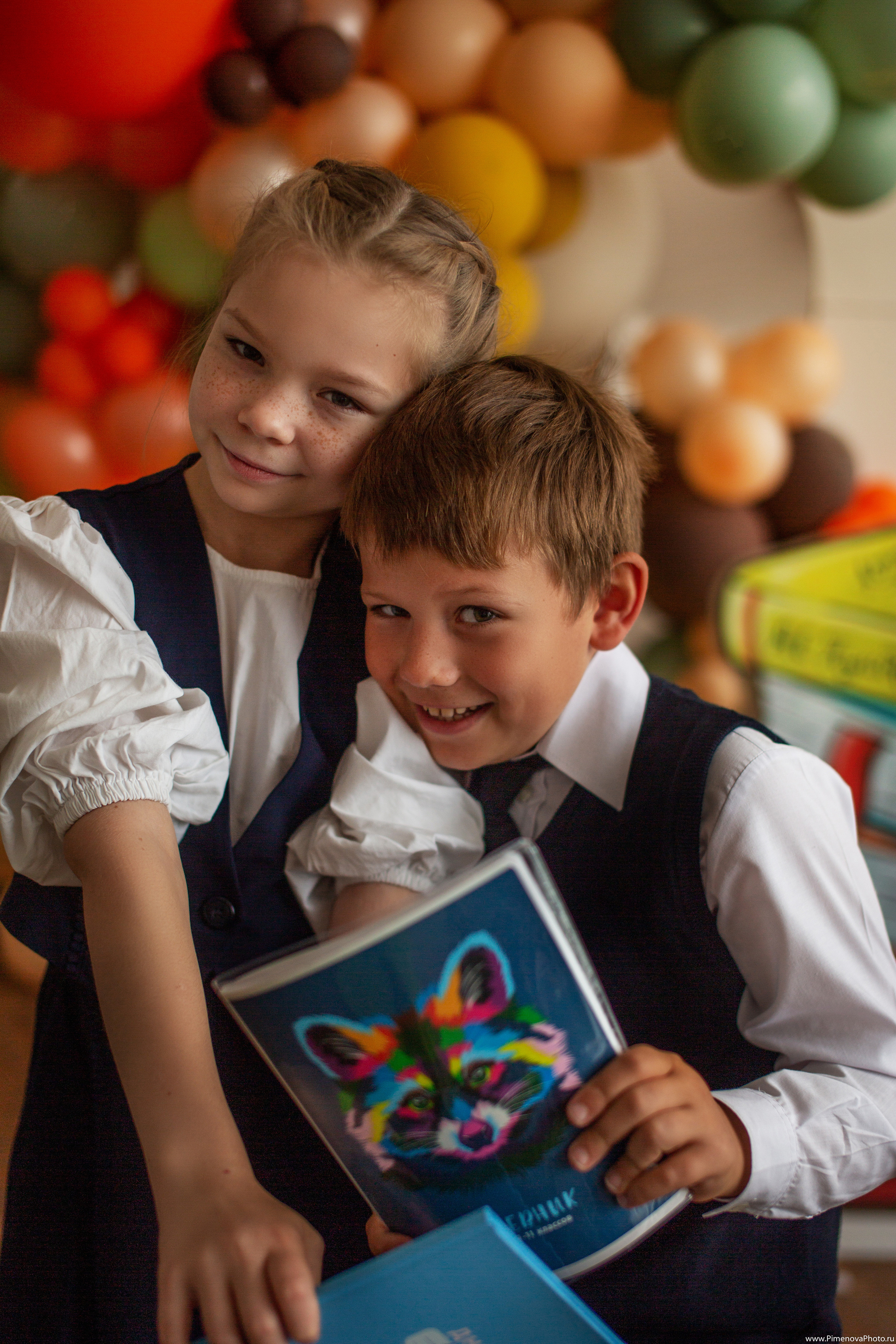 Аришка, Александр и Анастасия, 1 сентября. Семейный и детский фотограф в Петрозаводске