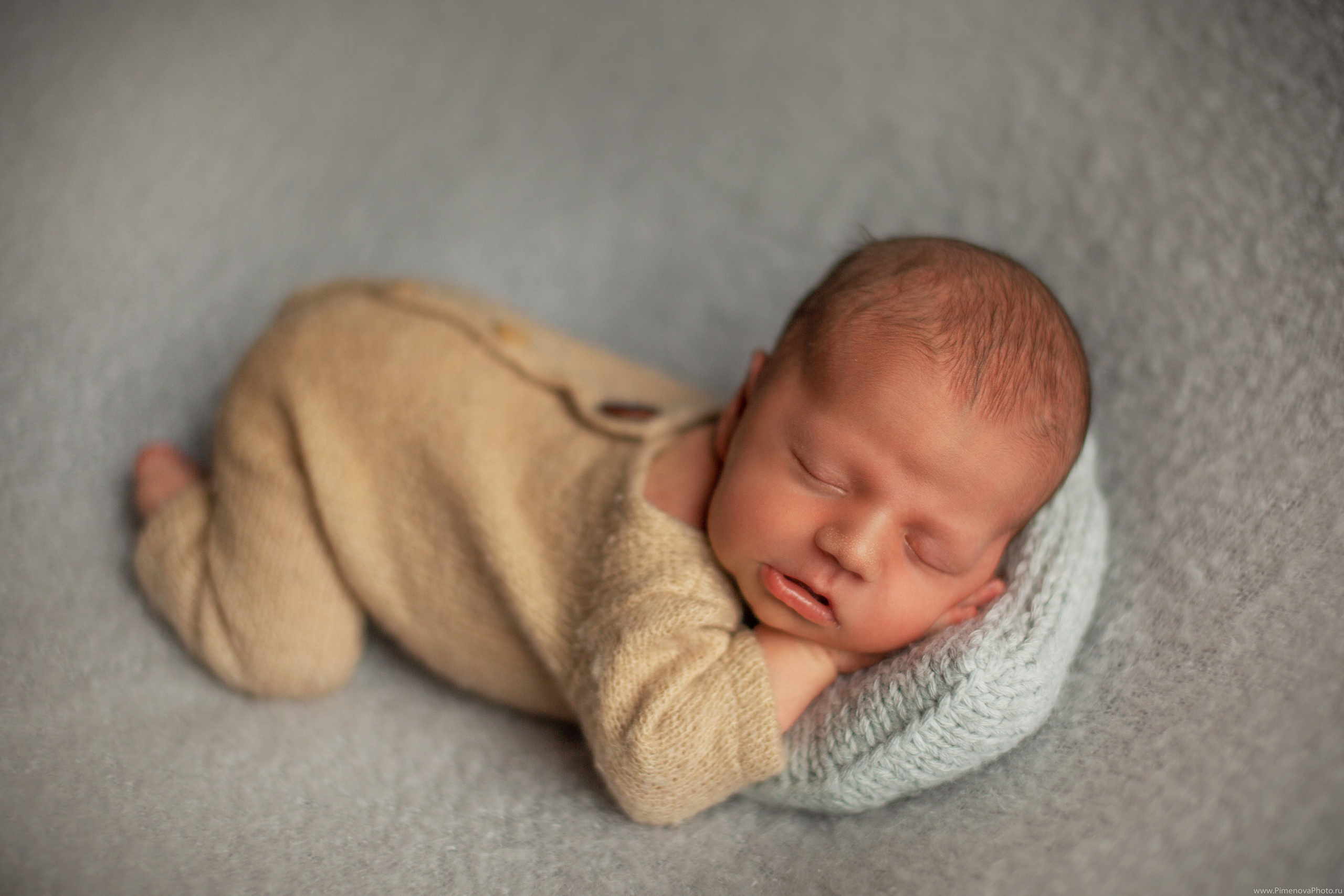 Новорождённый Артёмка. Семейный и детский фотограф в Петрозаводске