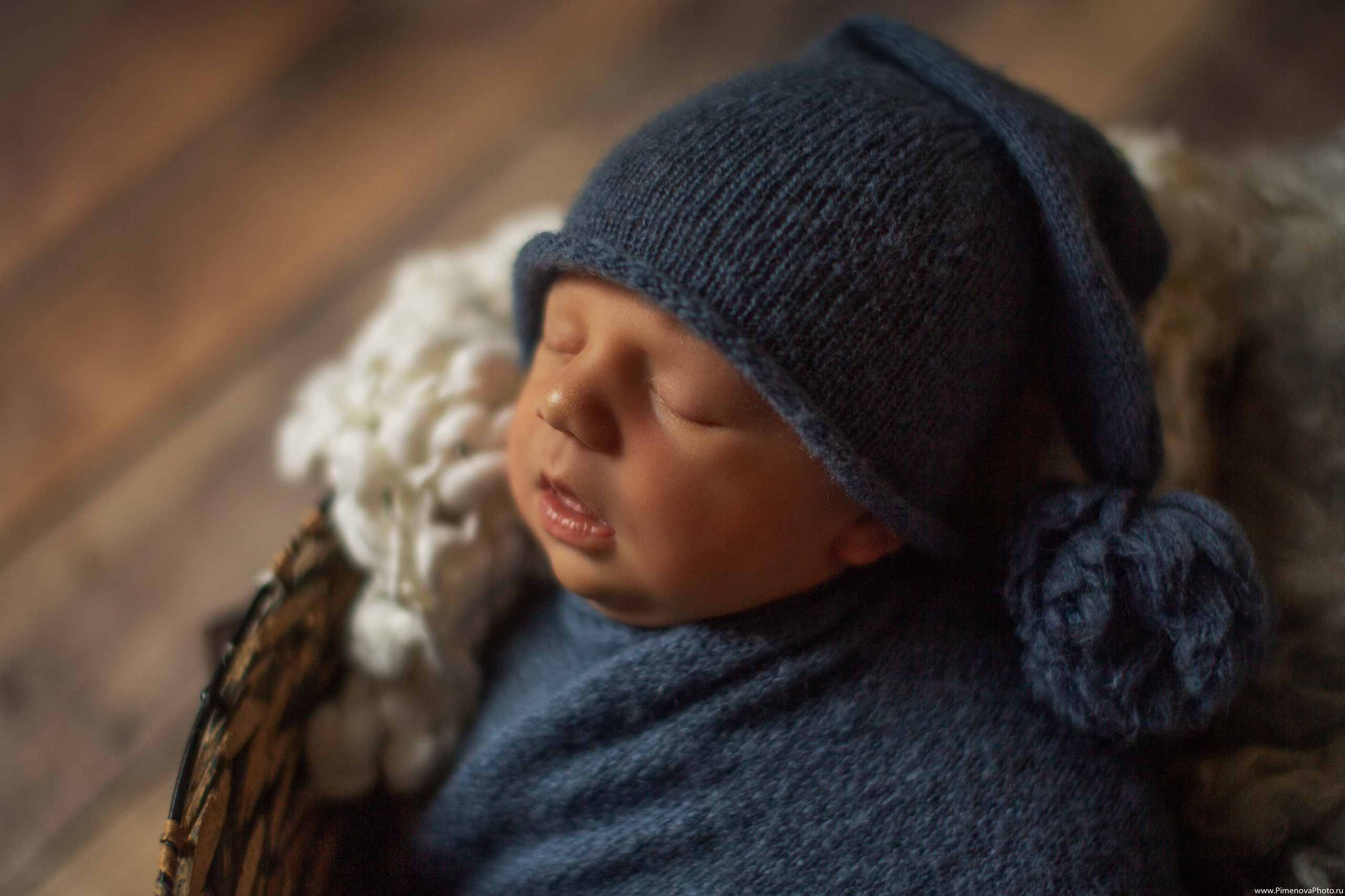 Новорождённый Артёмка. Семейный и детский фотограф в Петрозаводске