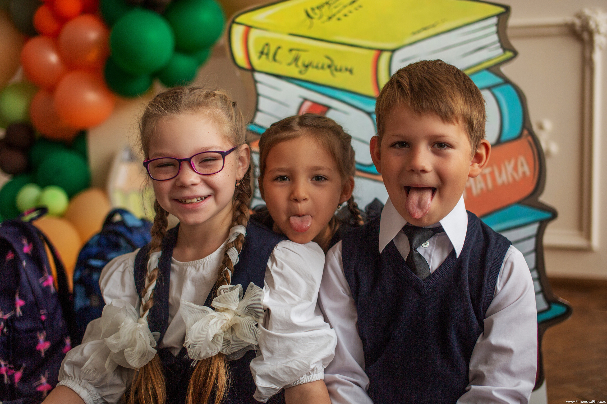 Аришка, Александр и Анастасия, 1 сентября. Семейный и детский фотограф в Петрозаводске