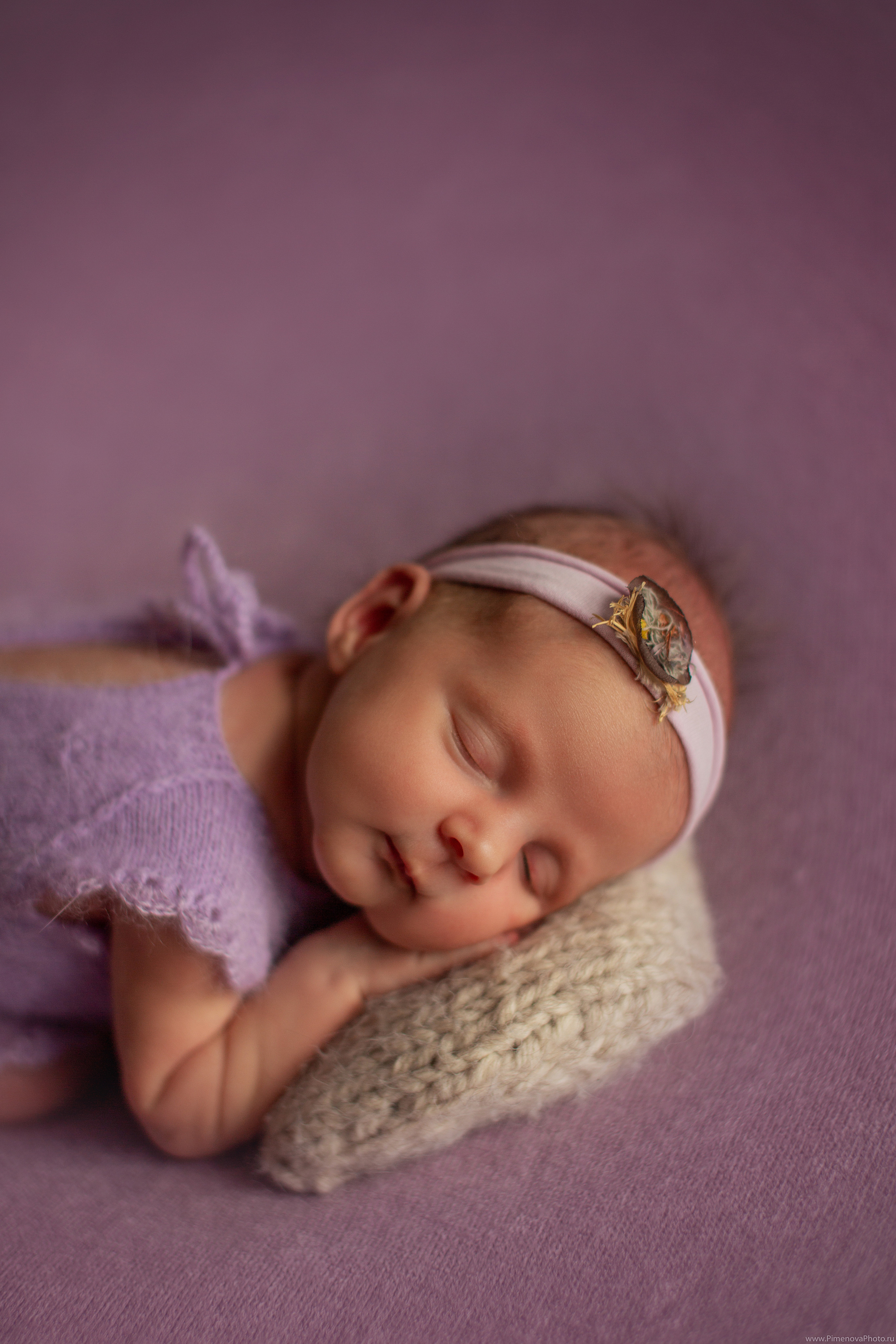 Новорождённая Анечка. Семейный и детский фотограф в Петрозаводске