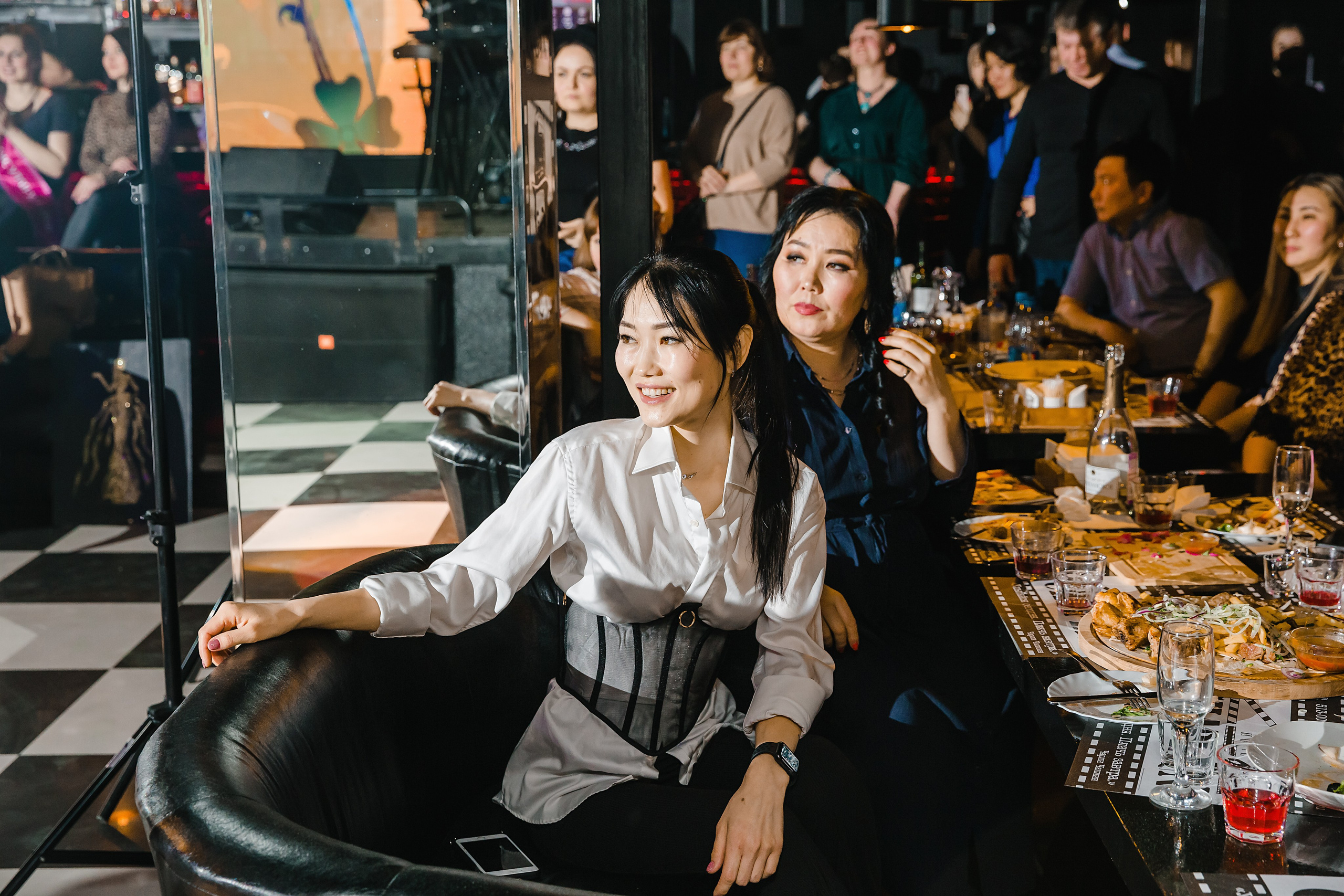 Шоу Талантов Миссис Бурятия. Фотограф и видеограф в Улан-Удэ: Аюна Габагуева и Артём Шаханов