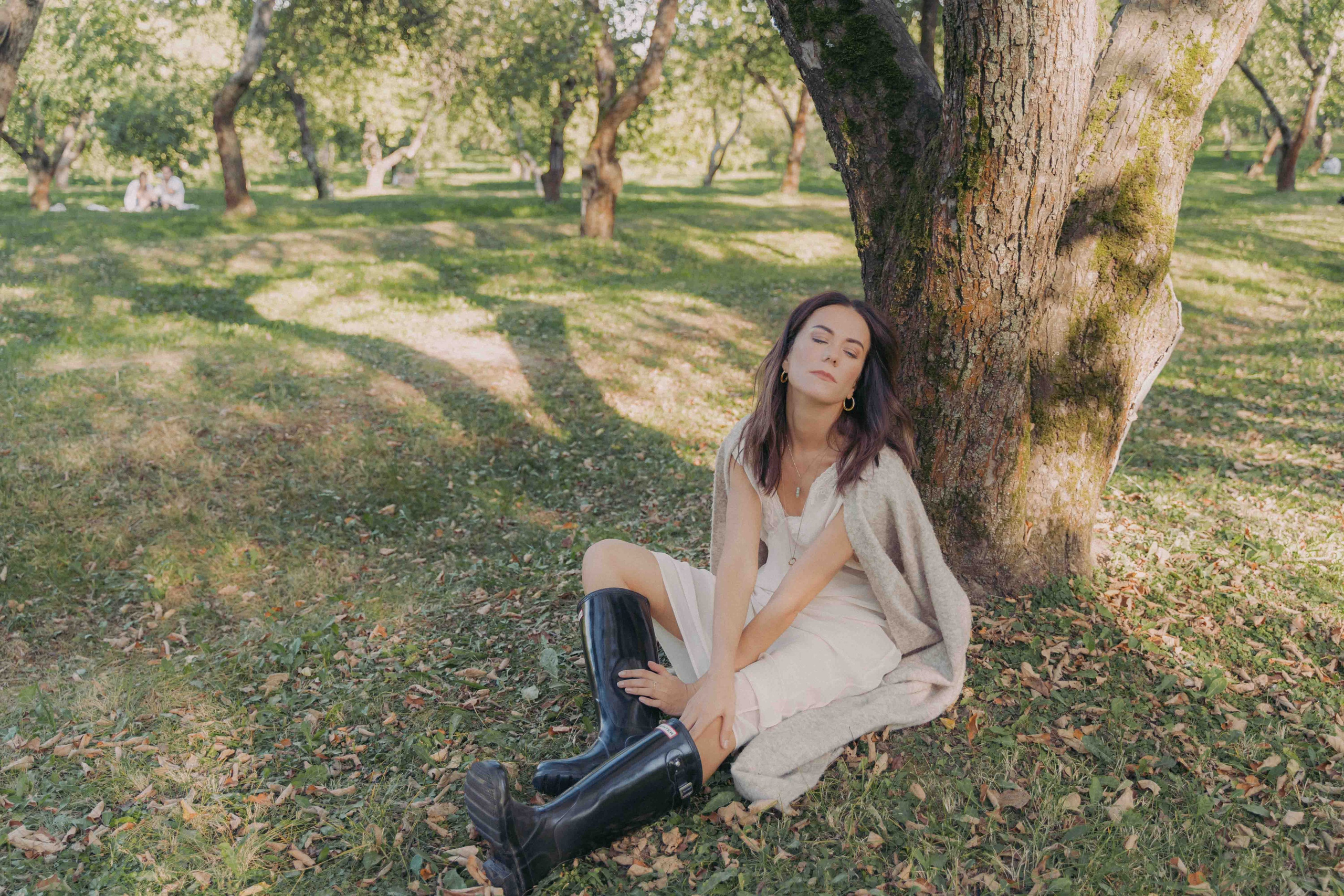 Яблоневый сад и гамак. Фотограф и видеограф в Москве и Абу Даби Мария Кулагина