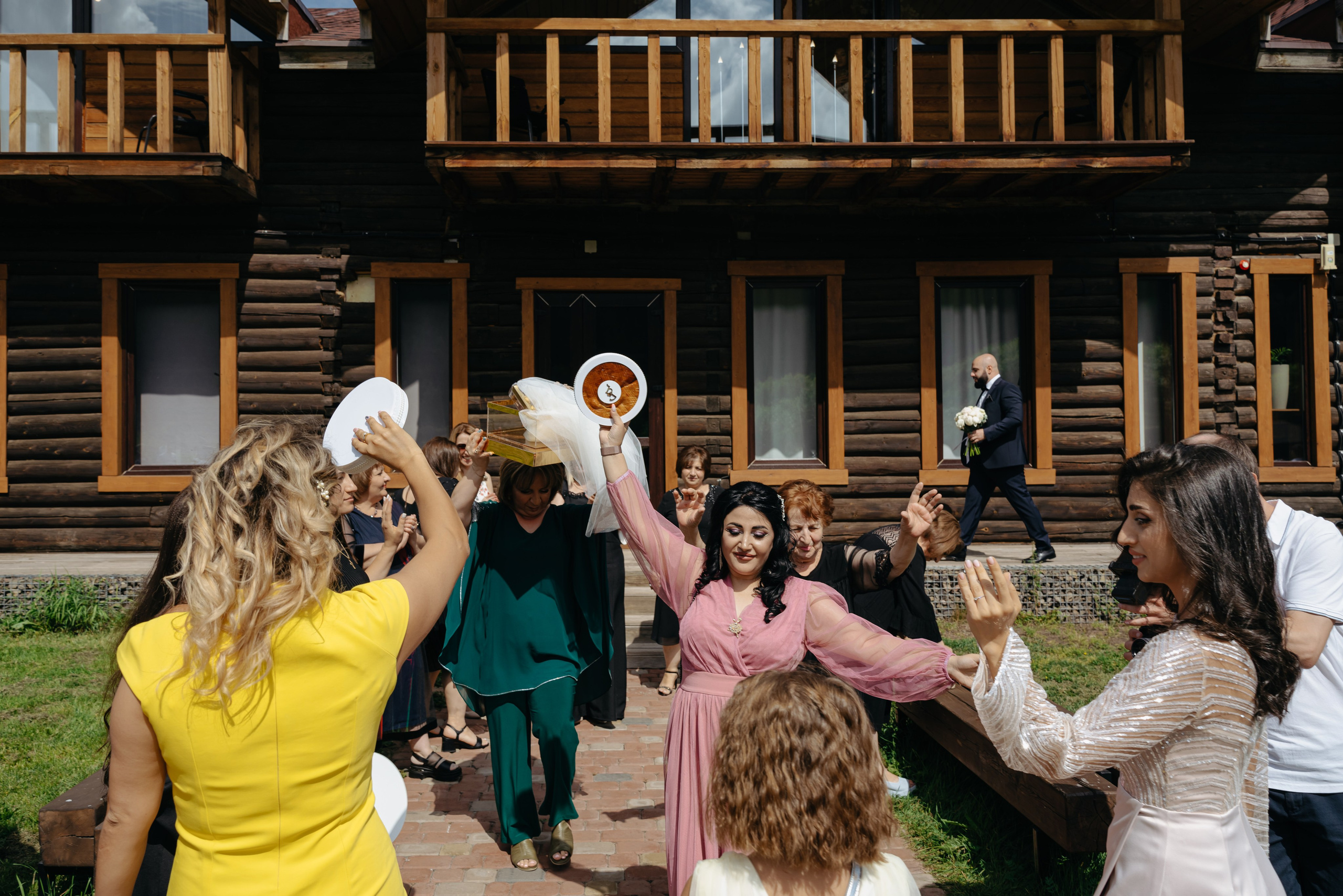 Грайр и Вартик. Свадебный фотограф Красноярск Вязьминова Мария