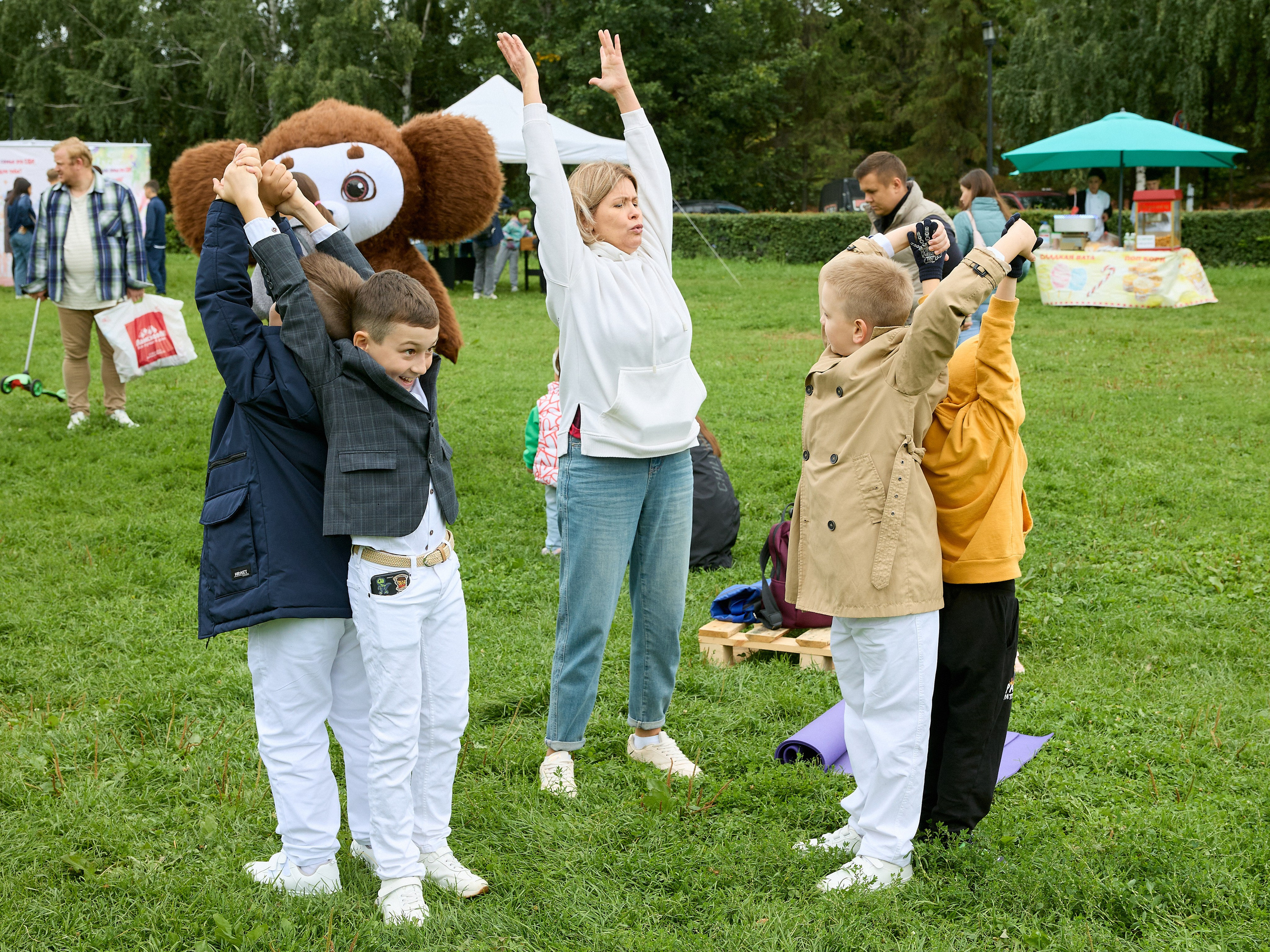 Рожай, Казань!. Мое имя Раиль. Я репортажный фотограф в Казани, так же мой любимый жанр — свадебный фотограф