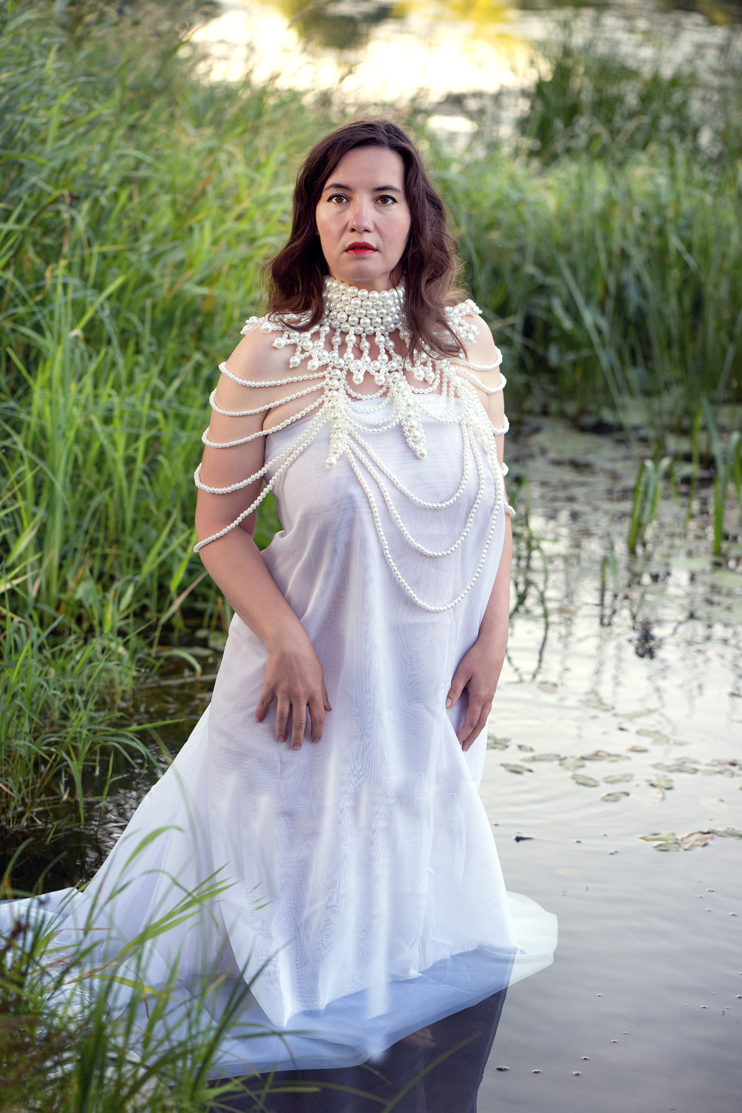 Платье, бусы и вода...... Главная