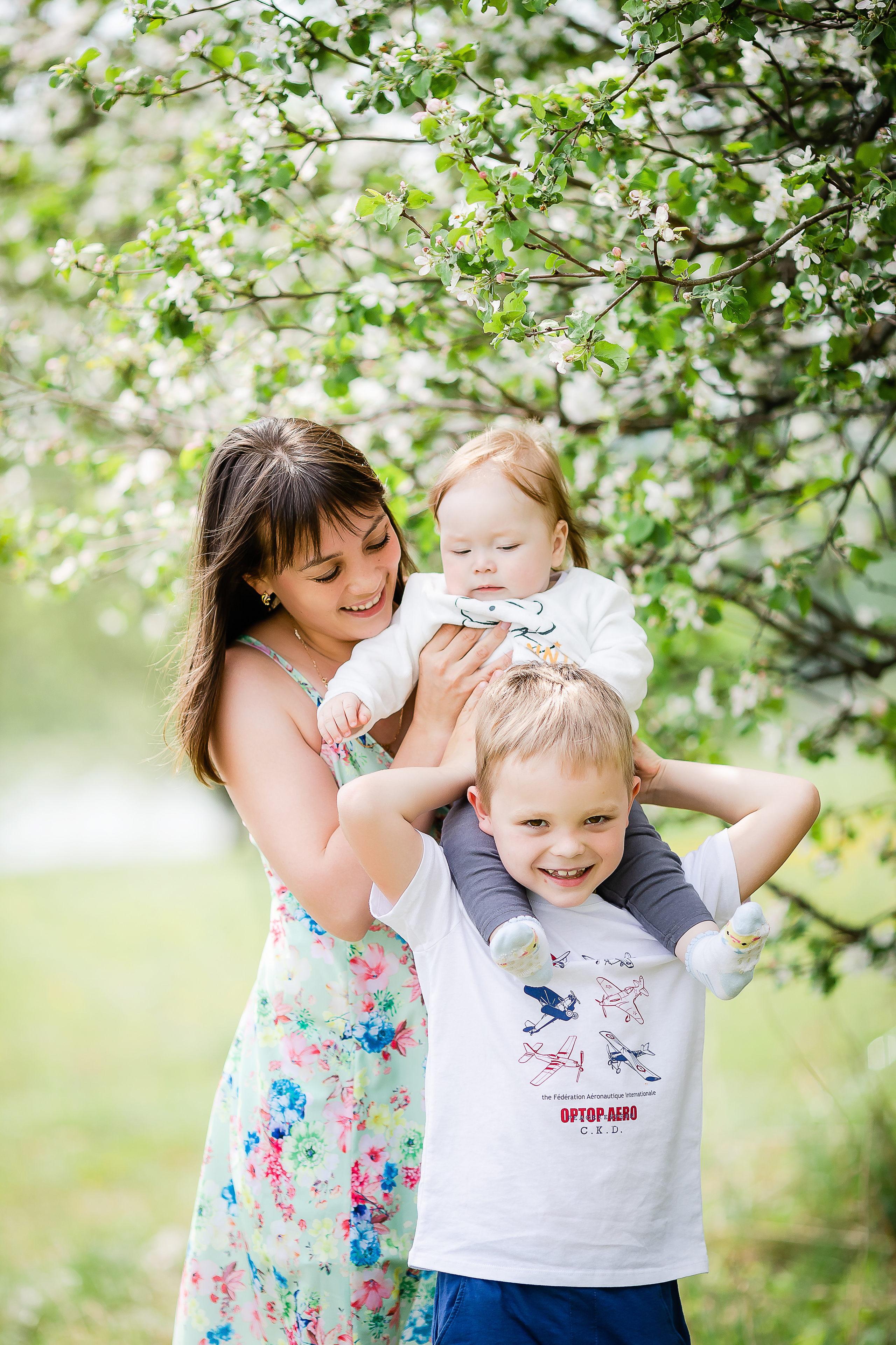 Яблони цветут. Семейный и свадебный фотограф в Чебоксарах и Новочебоксарске Ирина Юрь