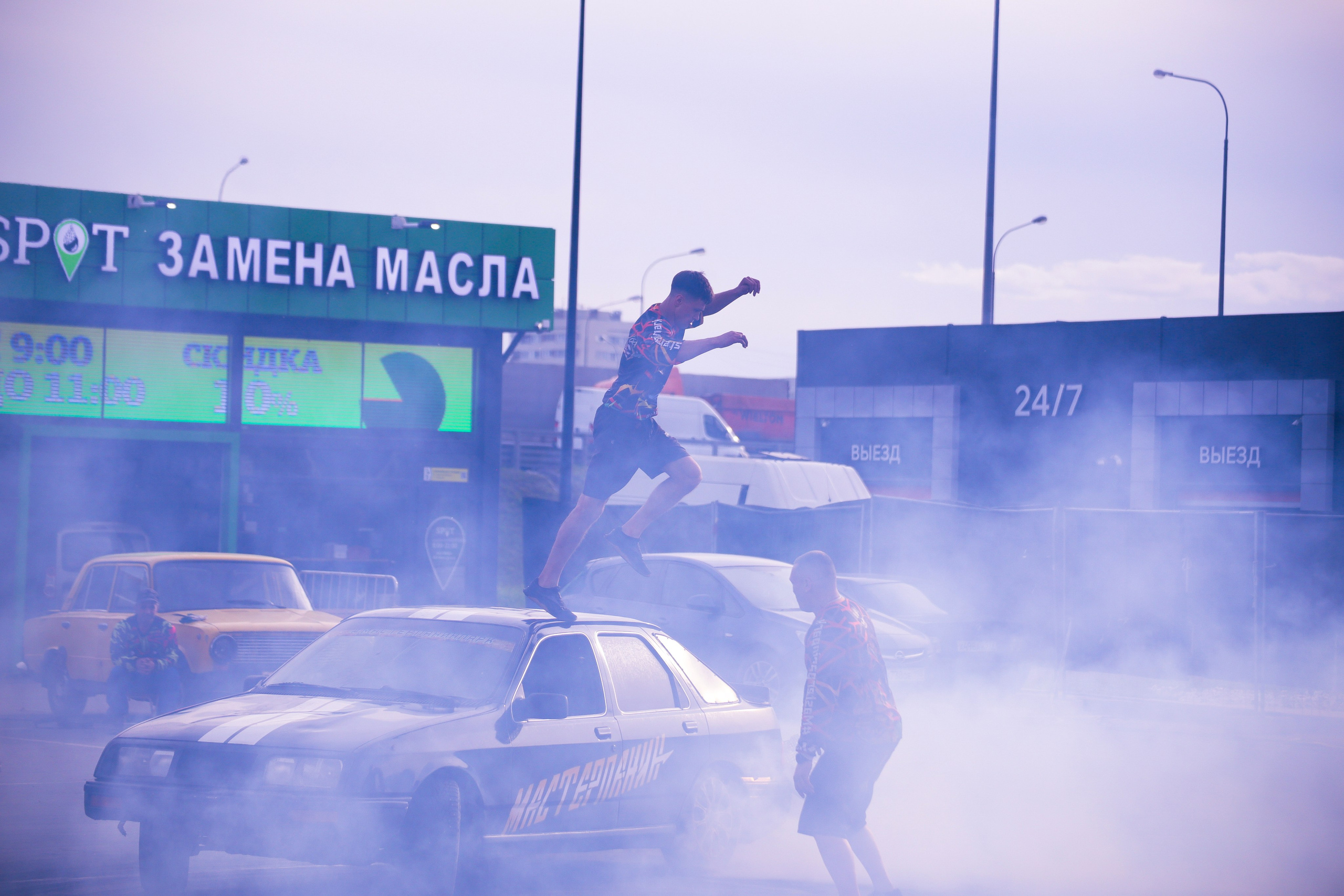 Шоу каскадеров. Костюмер, художник кино и телевидения в спб