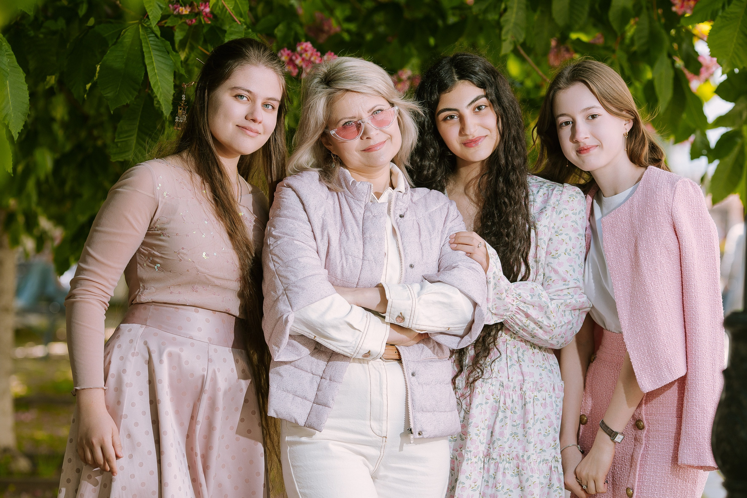 Катшановая Аллея- весна. Выпускные альбомы Натальи Бутко: Новороссийск, Анапа, Геленджик