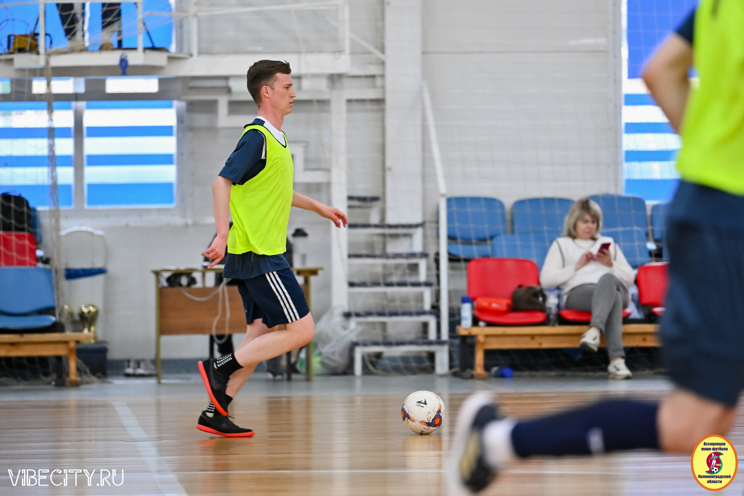 8 тур Корпоративной Бизнес-Лиги по футзалу. VIBECITY.RU Вайб Сити Ру Фоторепортажи Фотоотчеты Калининград