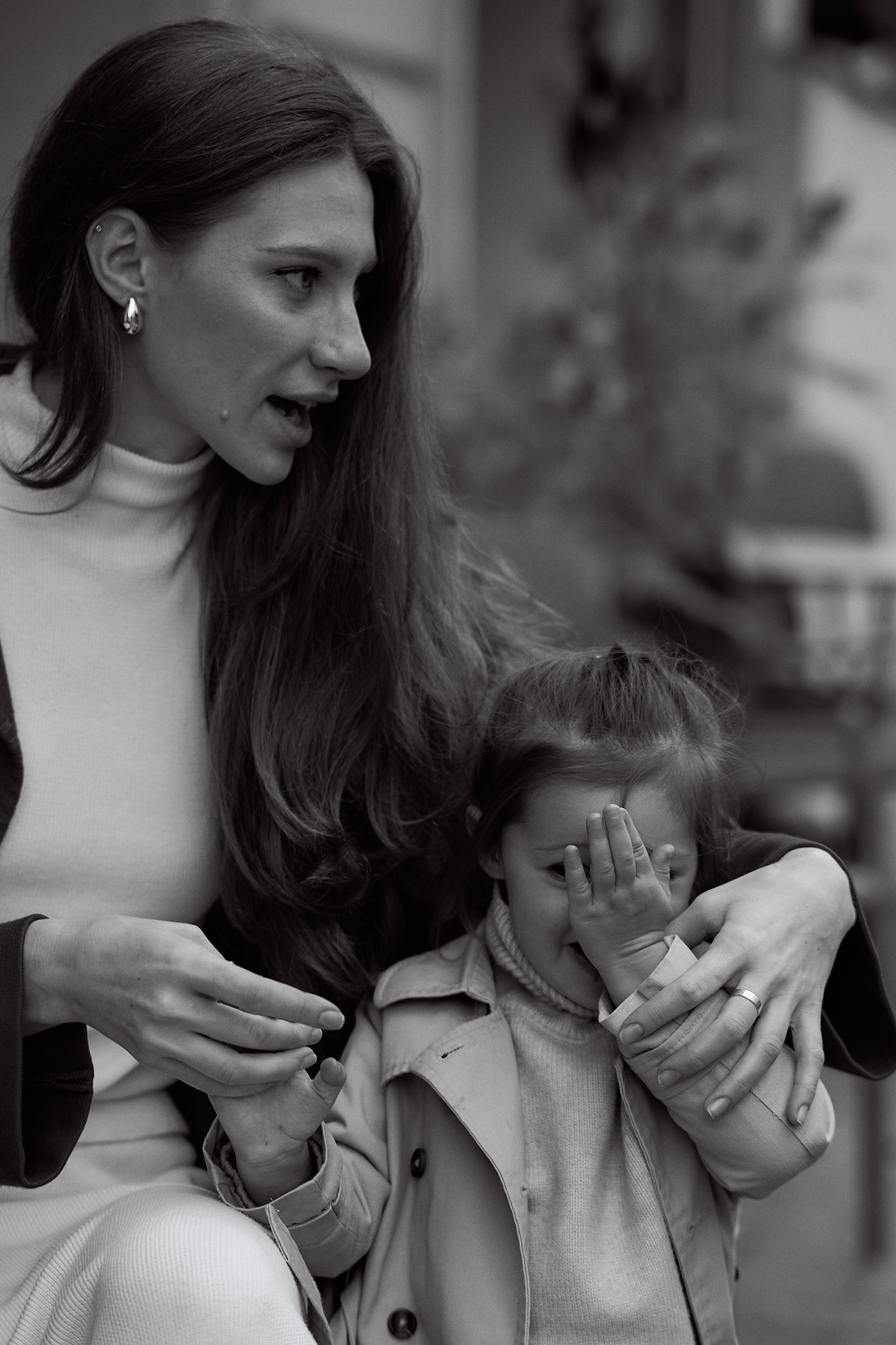 Рита и Кира. Прогулка по центру. Семейный и свадебный lifestyle-фотограф в Москве Мария Петрова