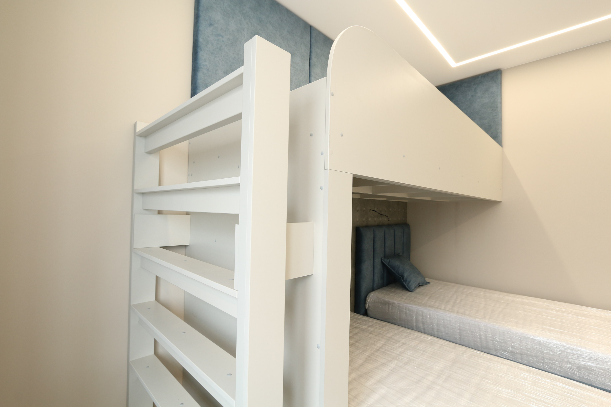 Ул. Гурьевская улица, 177/1. Мебельное ателье РАУМАН