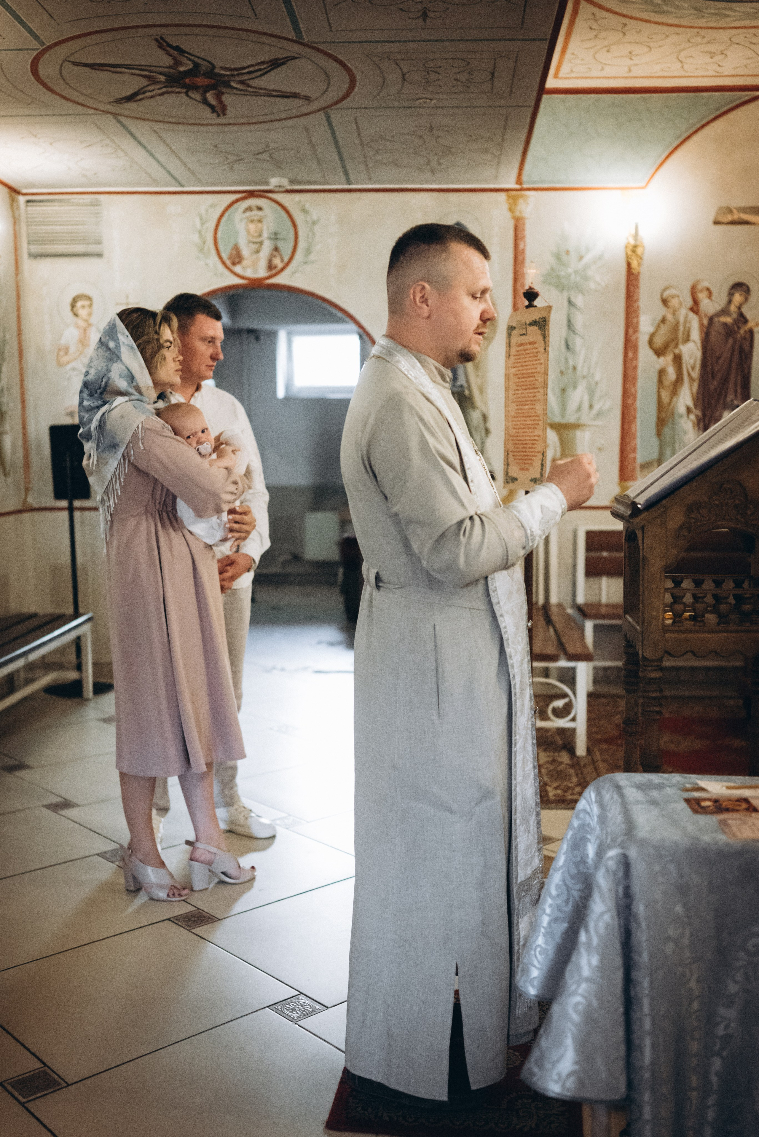 Крещение Василины (Храм Праведной Софии Слуцкой). Семейный фотограф в Минске Дарья Дреко