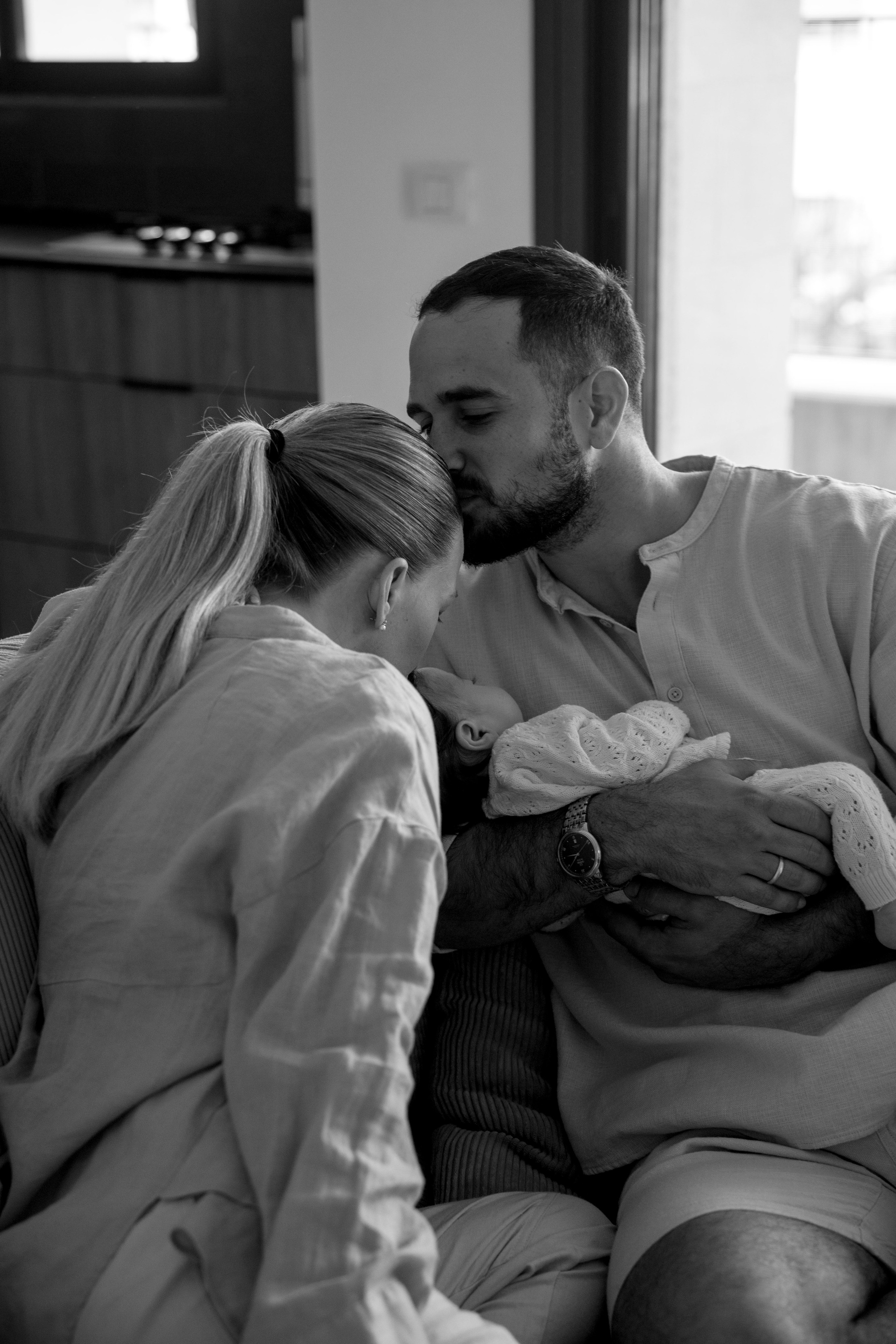 New born family photoshoot at home. Wedding and family photographer