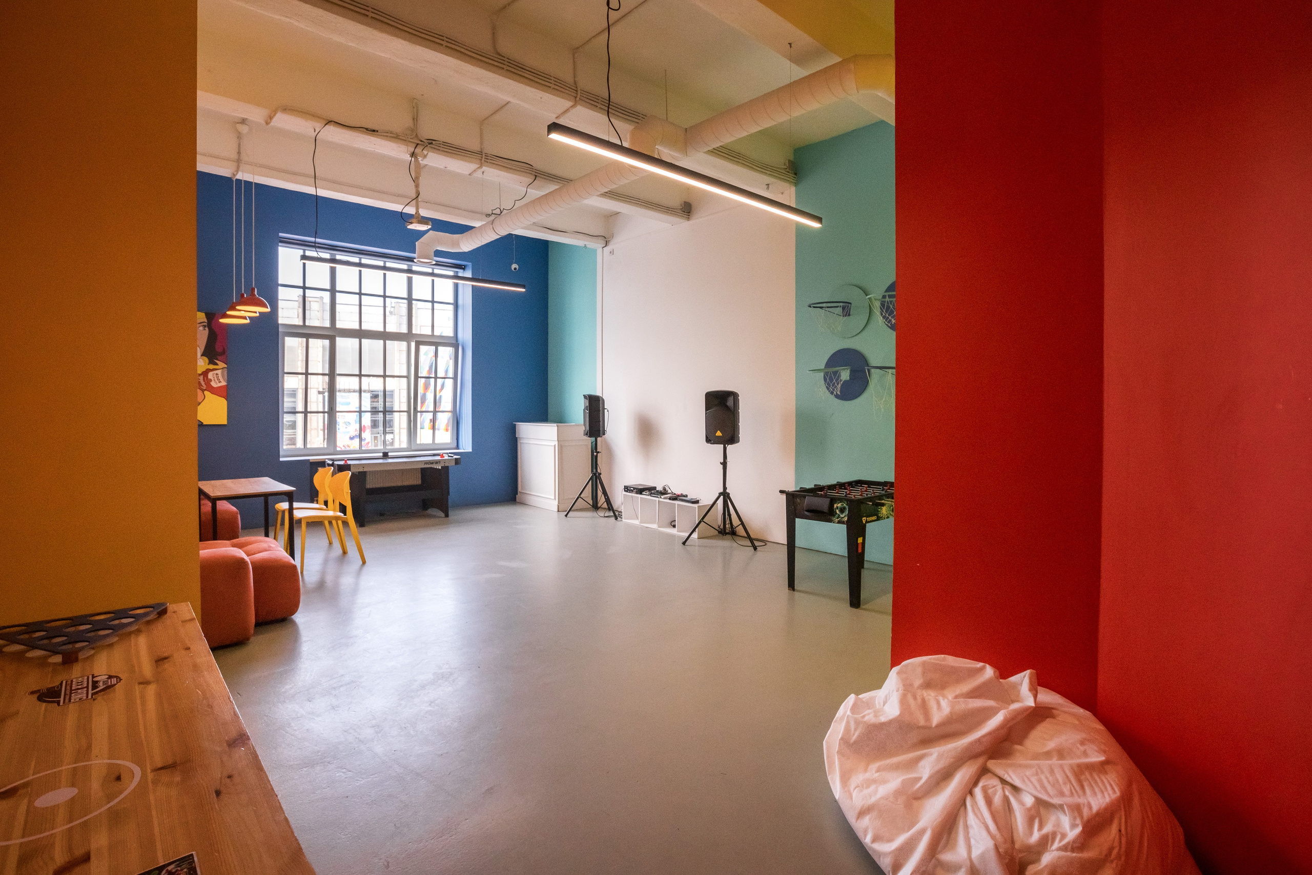 Mr. Karaoke (лето). Аренда лофта в СПб для мероприятий