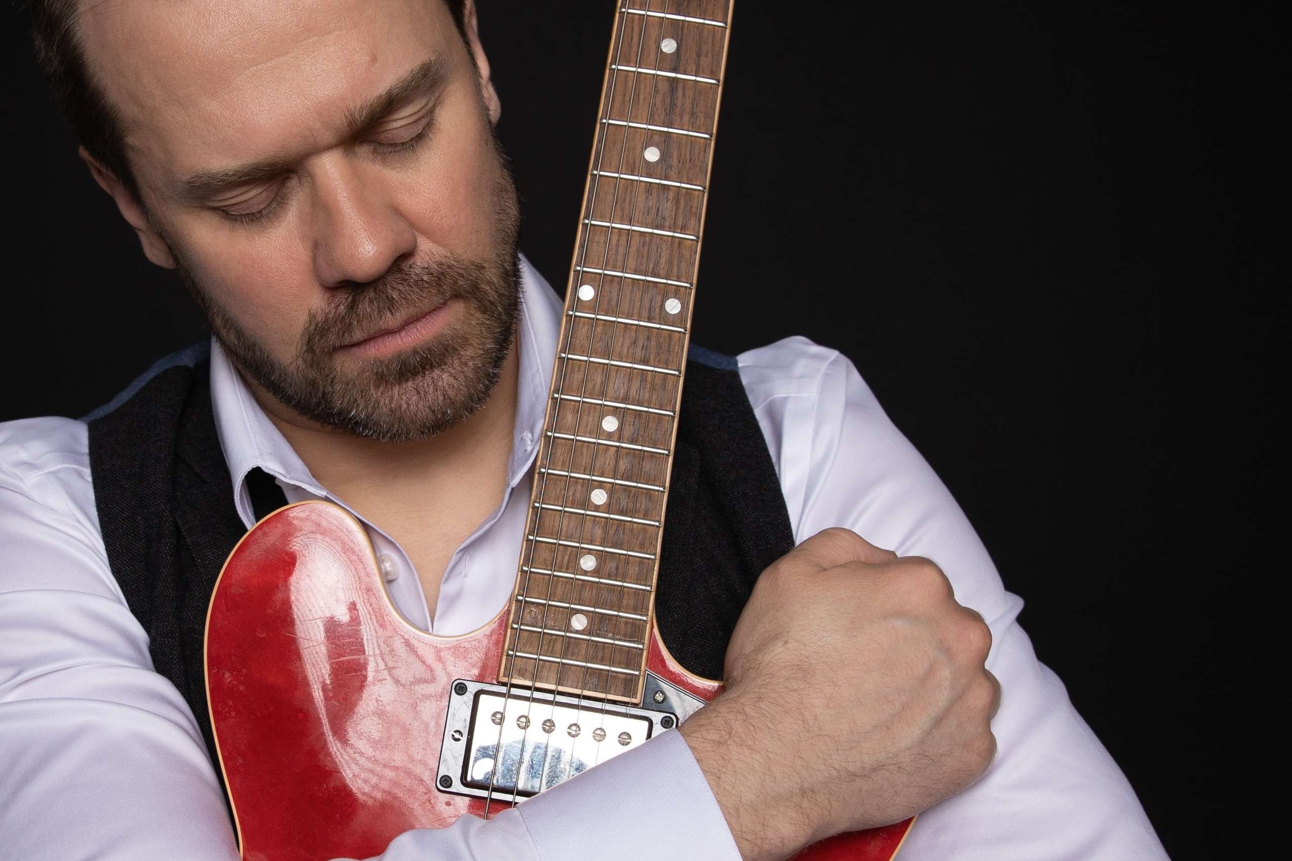 Актёрское портфолио. ФОТОГРАФ РАДОСТИ Фотосессия в студии СПб. Портретный фотограф — Юрий Торлопов