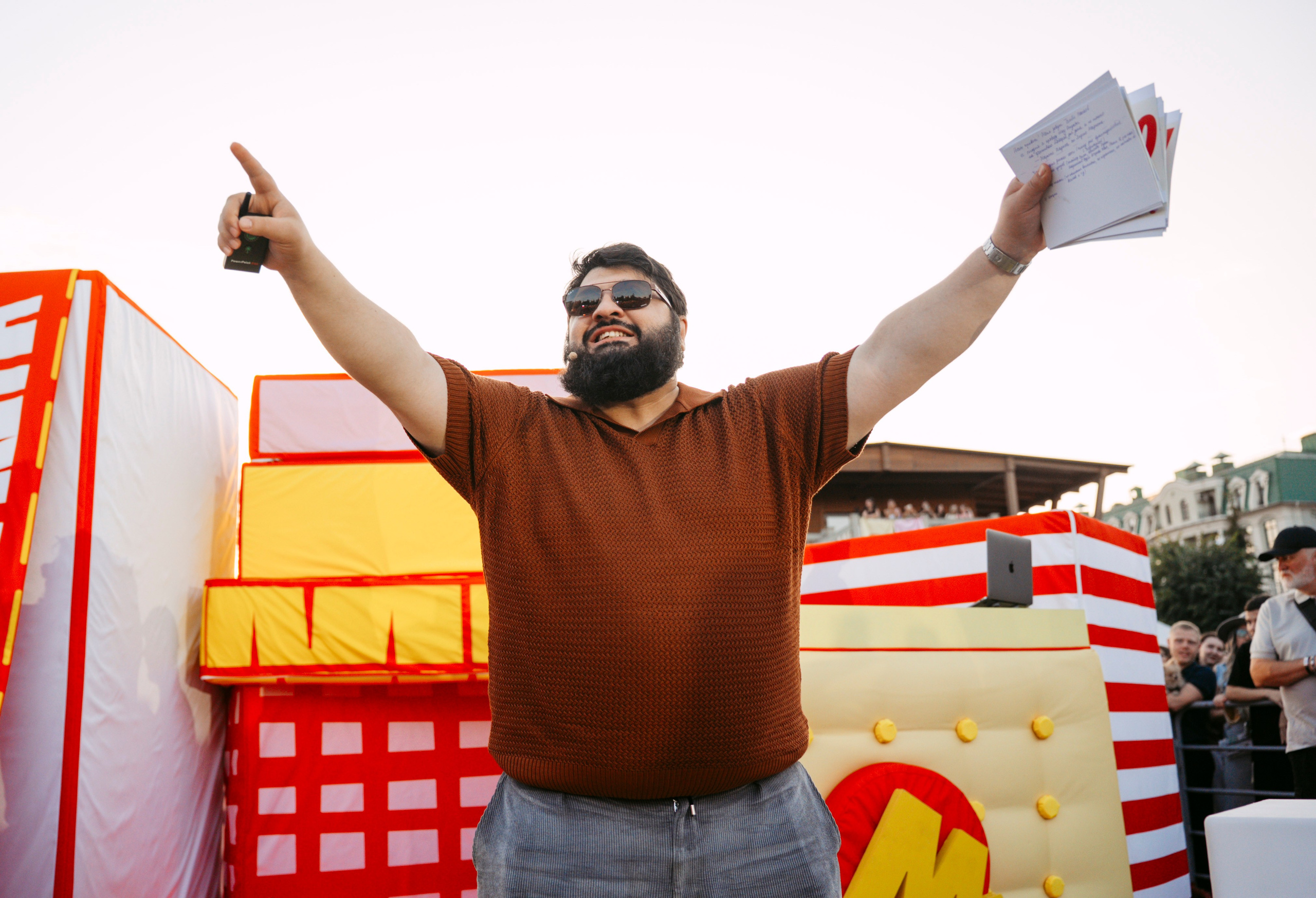 Маркет Маркета. Казань / 2025. Саша Копылов, фотограф в Казани