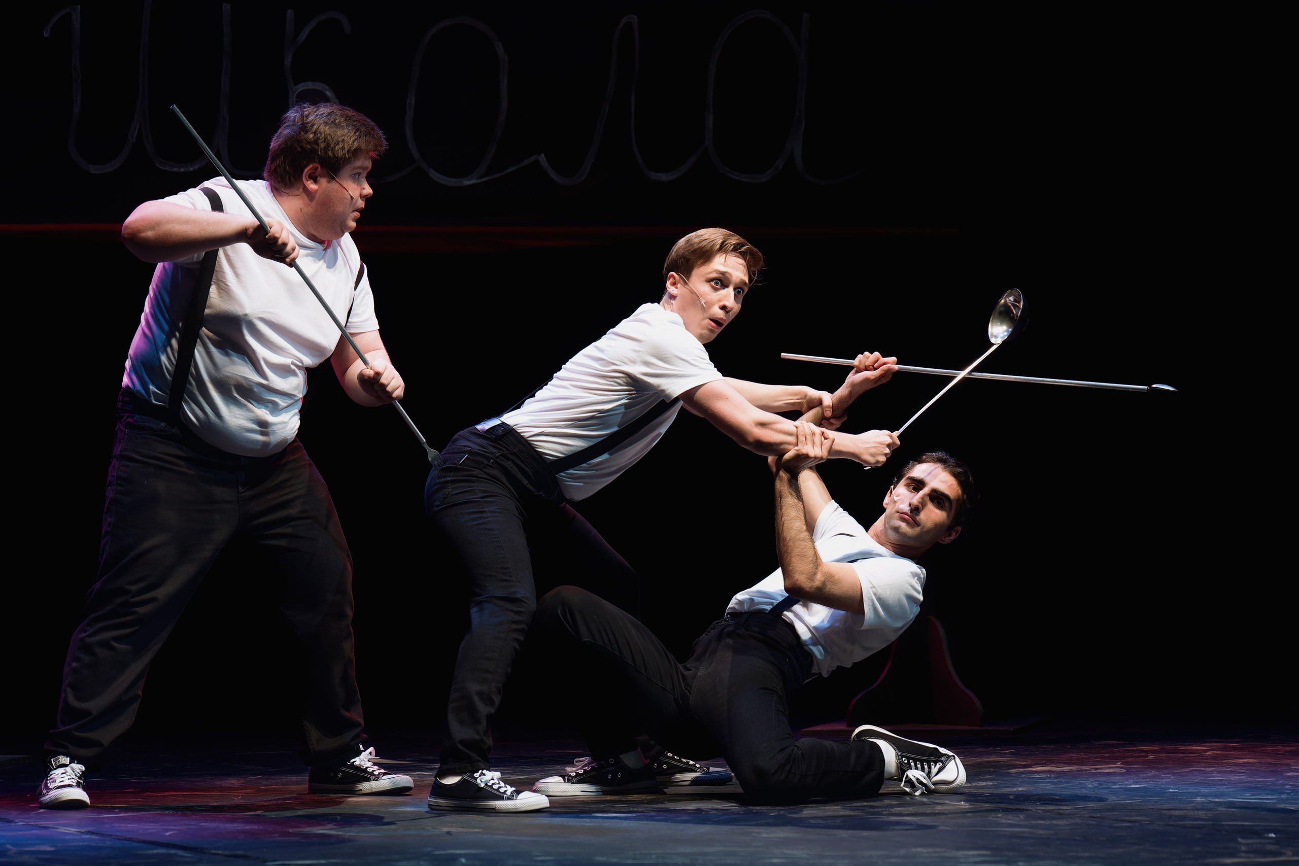 Театр Роста: Пацаны. Сайт фотографа Сергея Абрамова