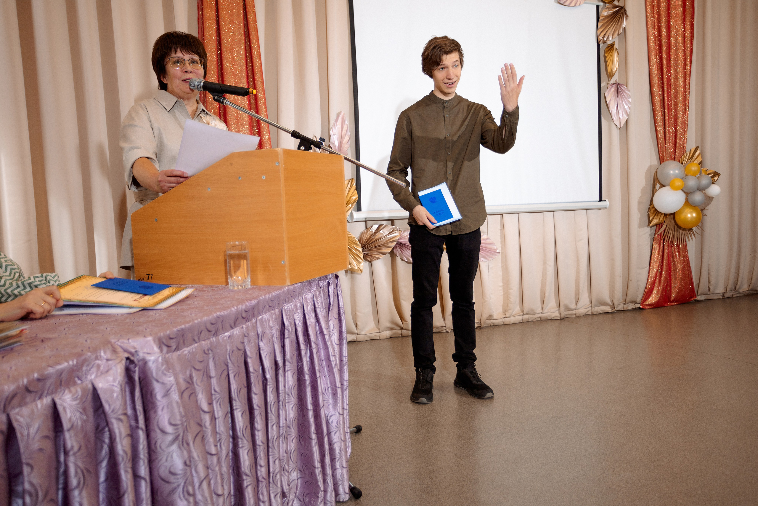 ВРУЧЕНИЕ АТТЕСТАТОВ: Пример. Все фото. Профессиональный фотограф в Ижевске Леша Петров