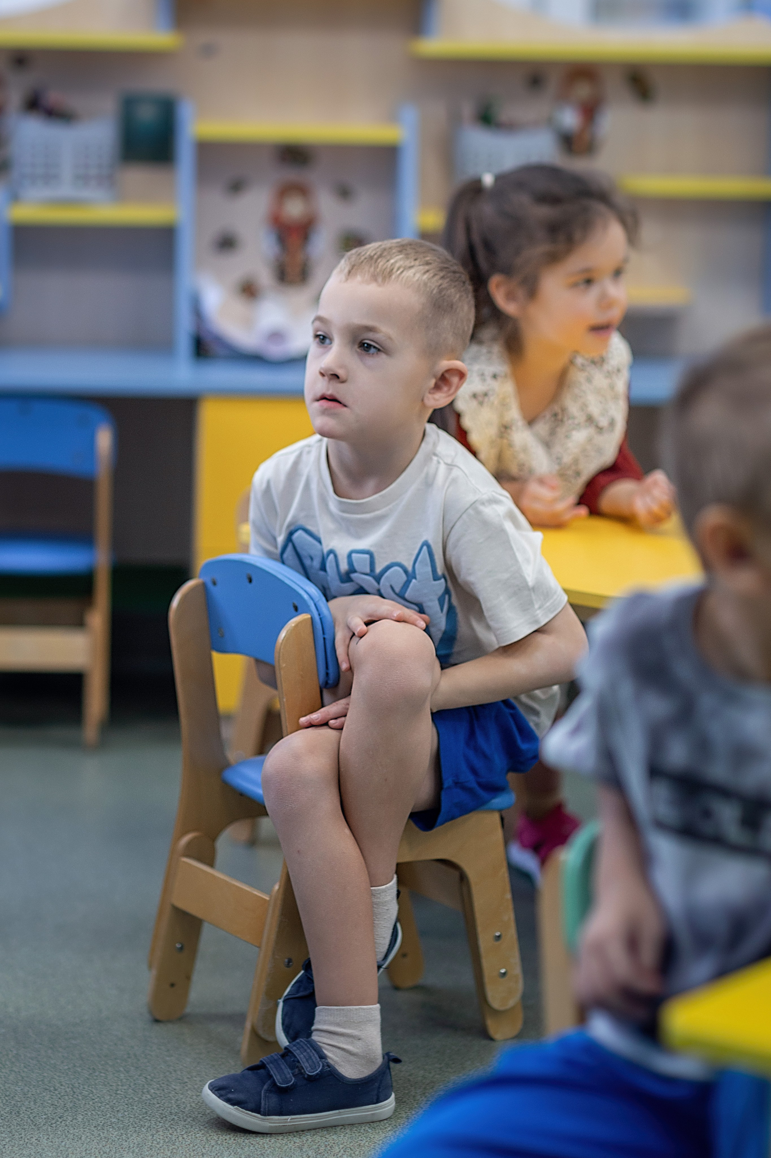 День в саду_ноябрь 2024. Семейный фотограф в Санкт-Петербурге