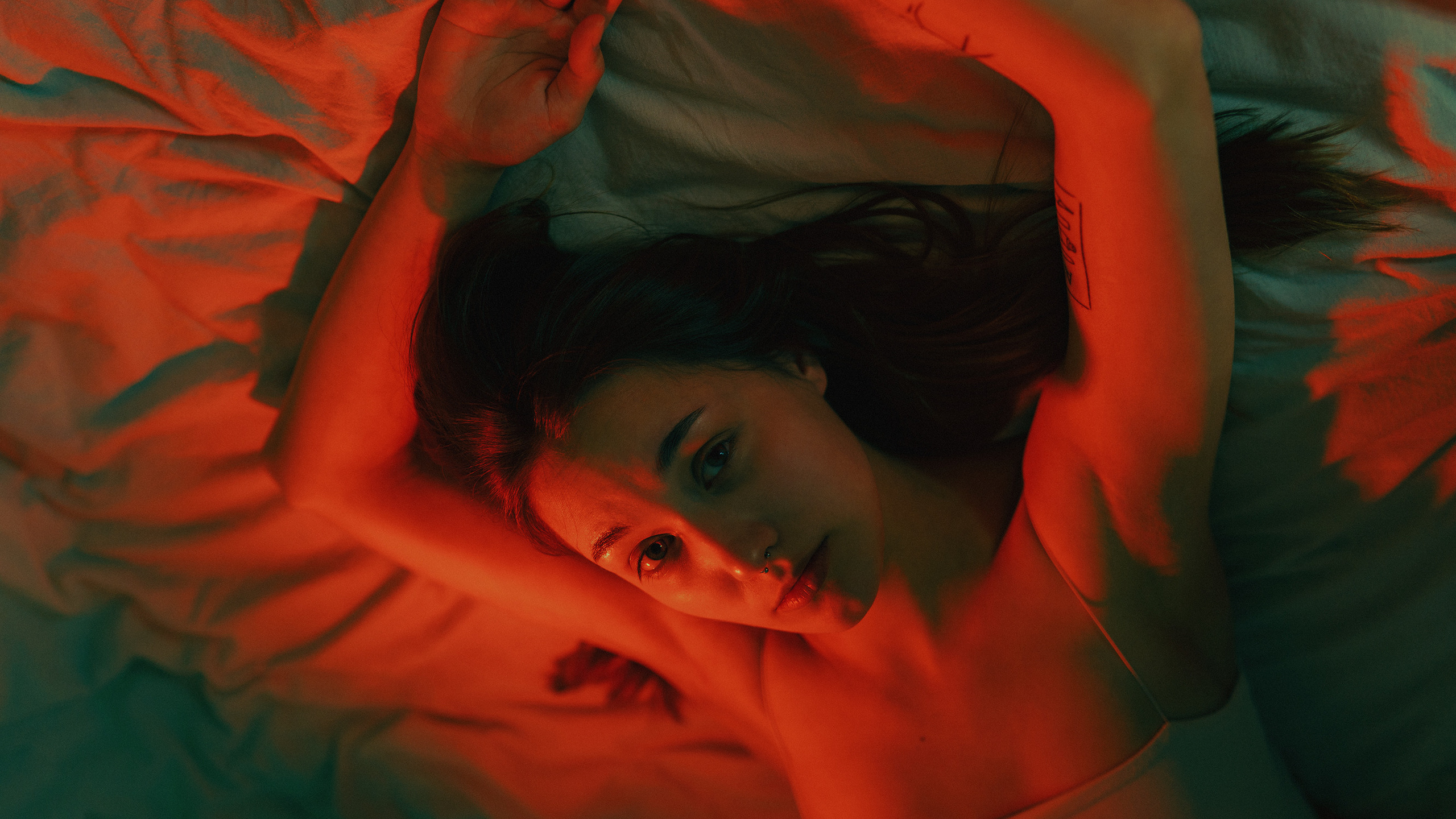 Оранжевые колготки. Фотограф в Москве и России