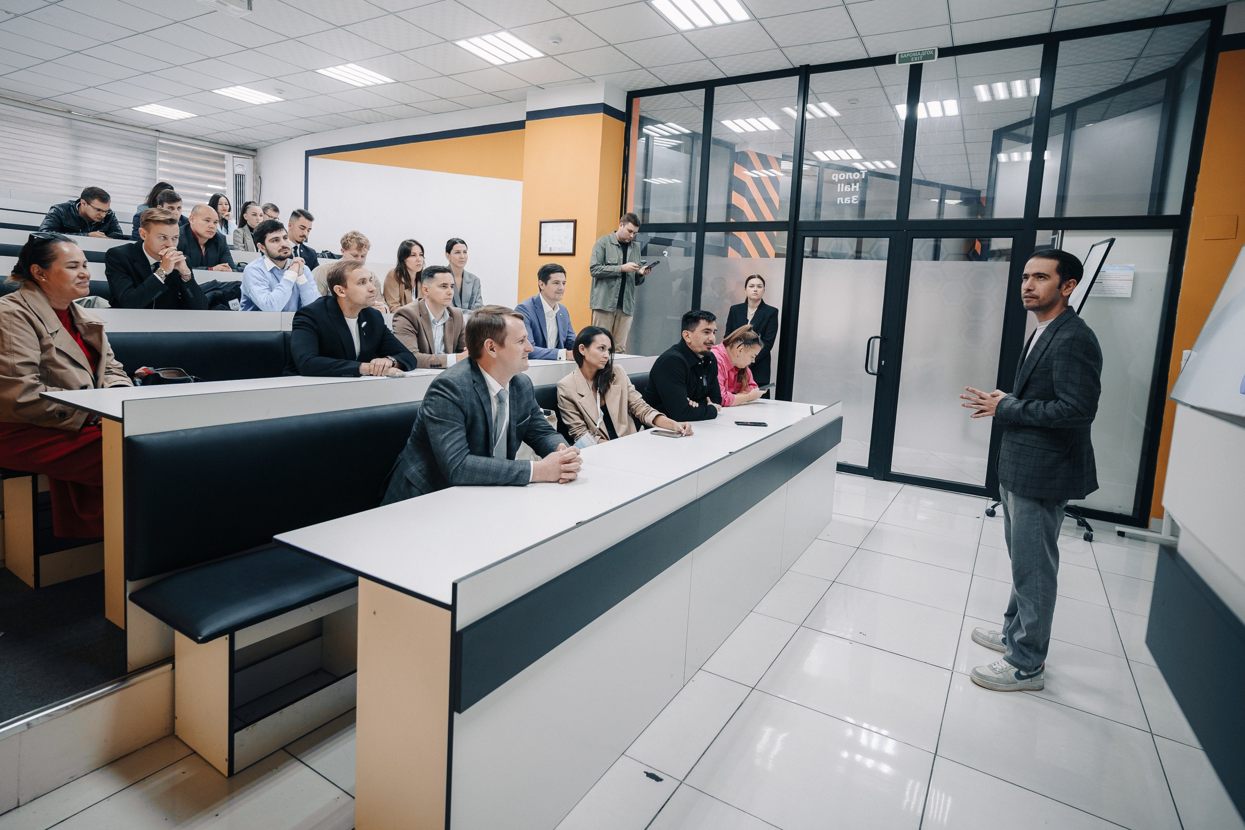 Бизнес-миссия в г. Душанбе «Росмолодежь». Портретный и Репортажный Фотограф Москва